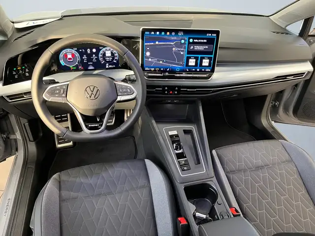 Volkswagen Golf view 8