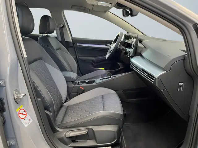 Volkswagen Golf view 10