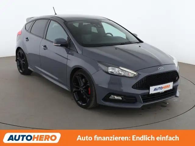 Ford Focus view 8