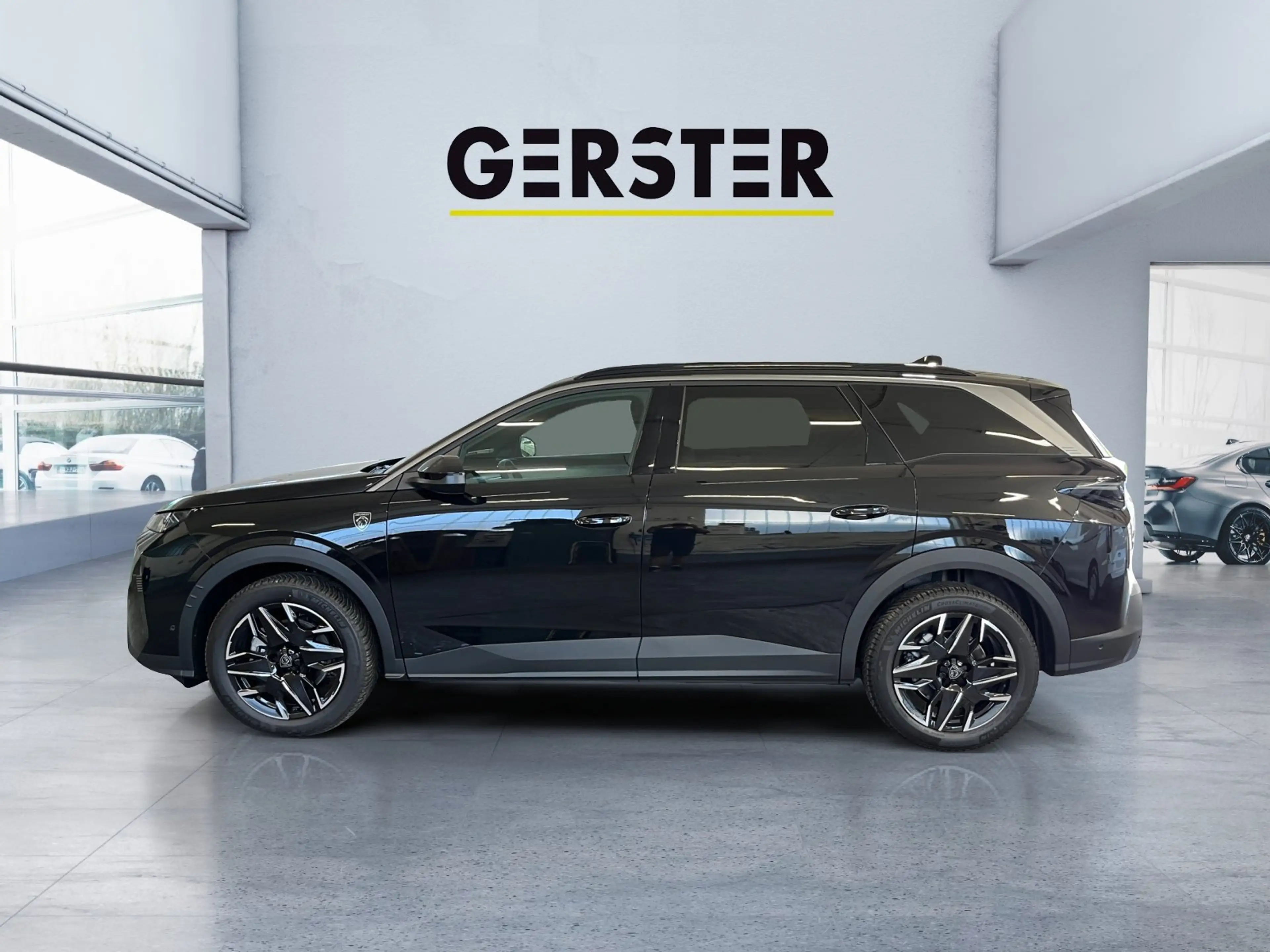 Peugeot 5008 1.2 145 GT Exclusive ACC Alcantara LED Navi — photo 3