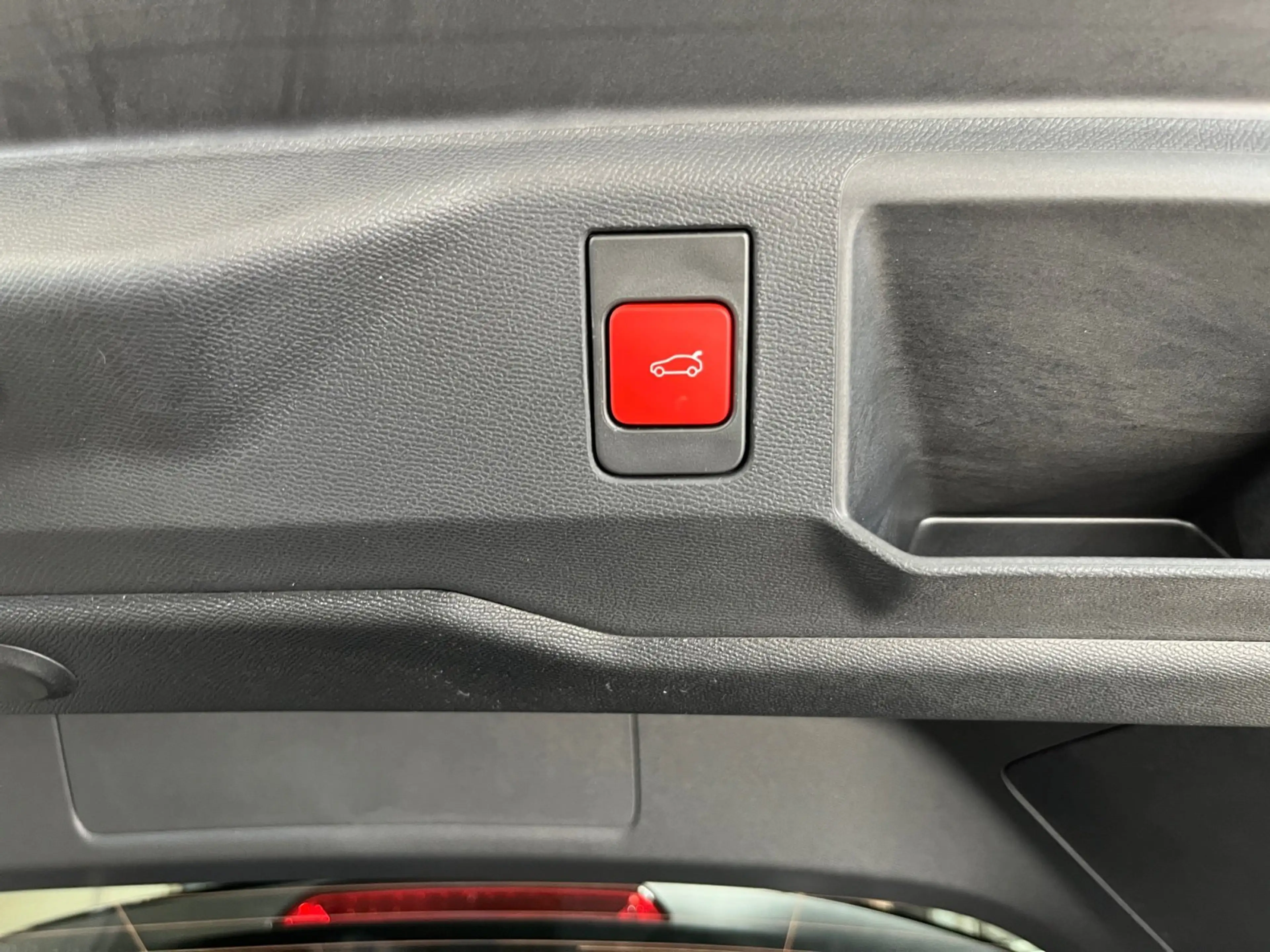 Peugeot 5008 1.2 145 GT Exclusive ACC Alcantara LED Navi — photo 15