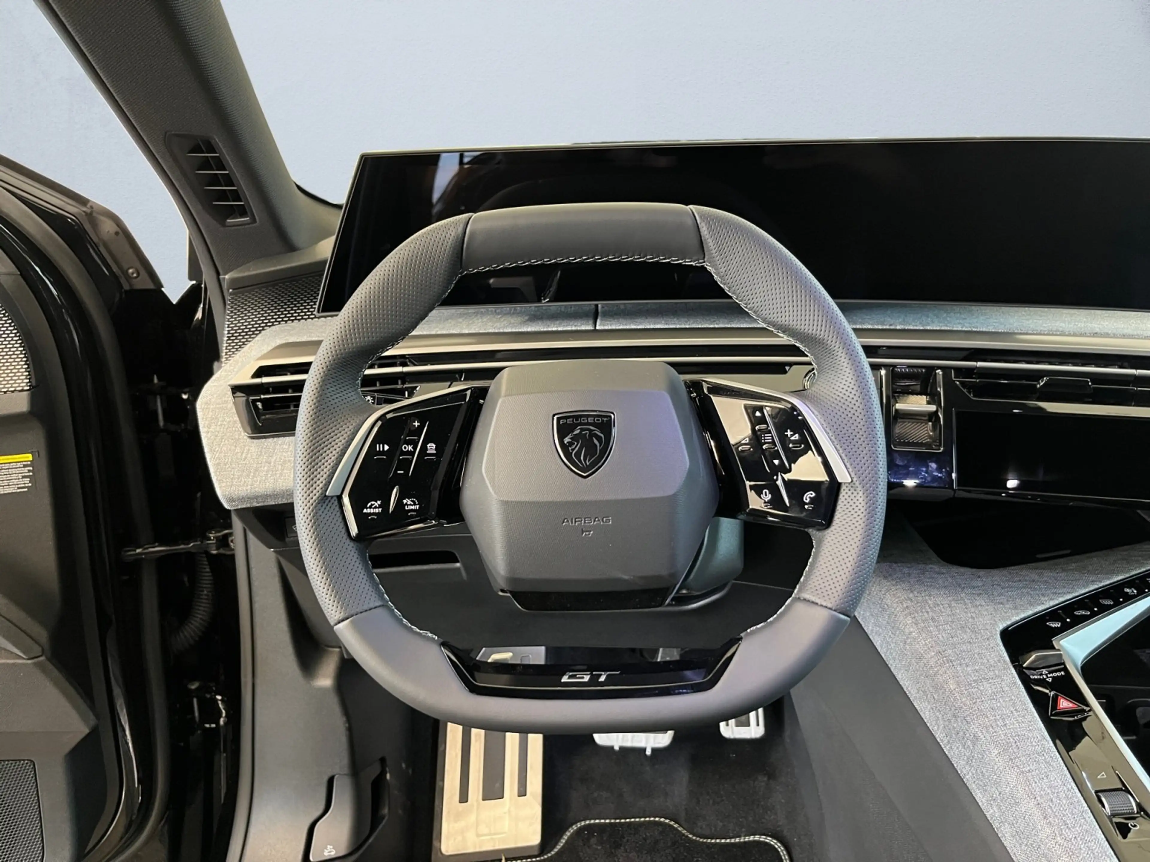 Peugeot 5008 1.2 145 GT Exclusive ACC Alcantara LED Navi — photo 9