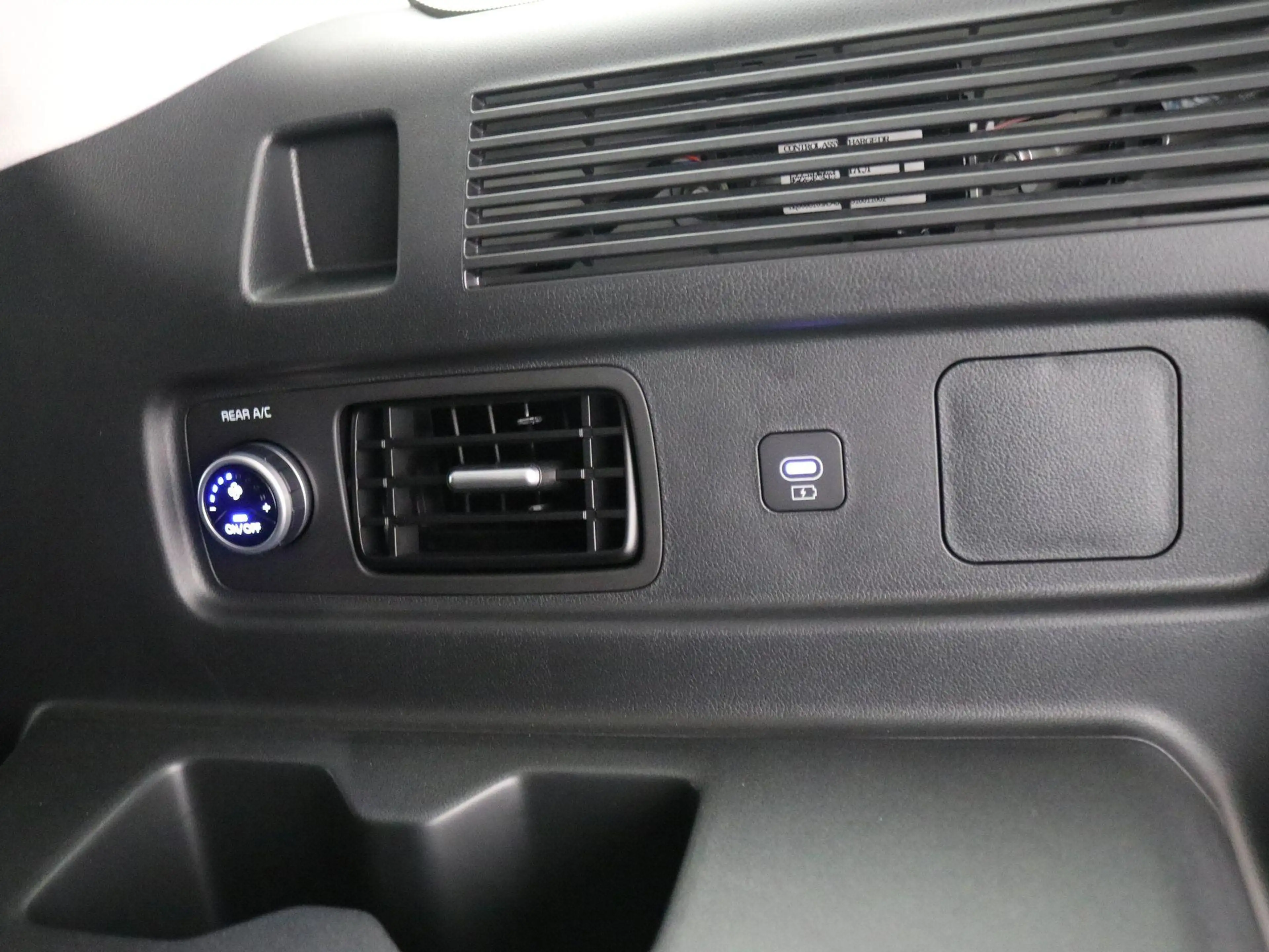 Hyundai SANTA FE 1.6 T-GDI PHEV Comfort Smart 4WD 7p / 7 persoons / — photo 21