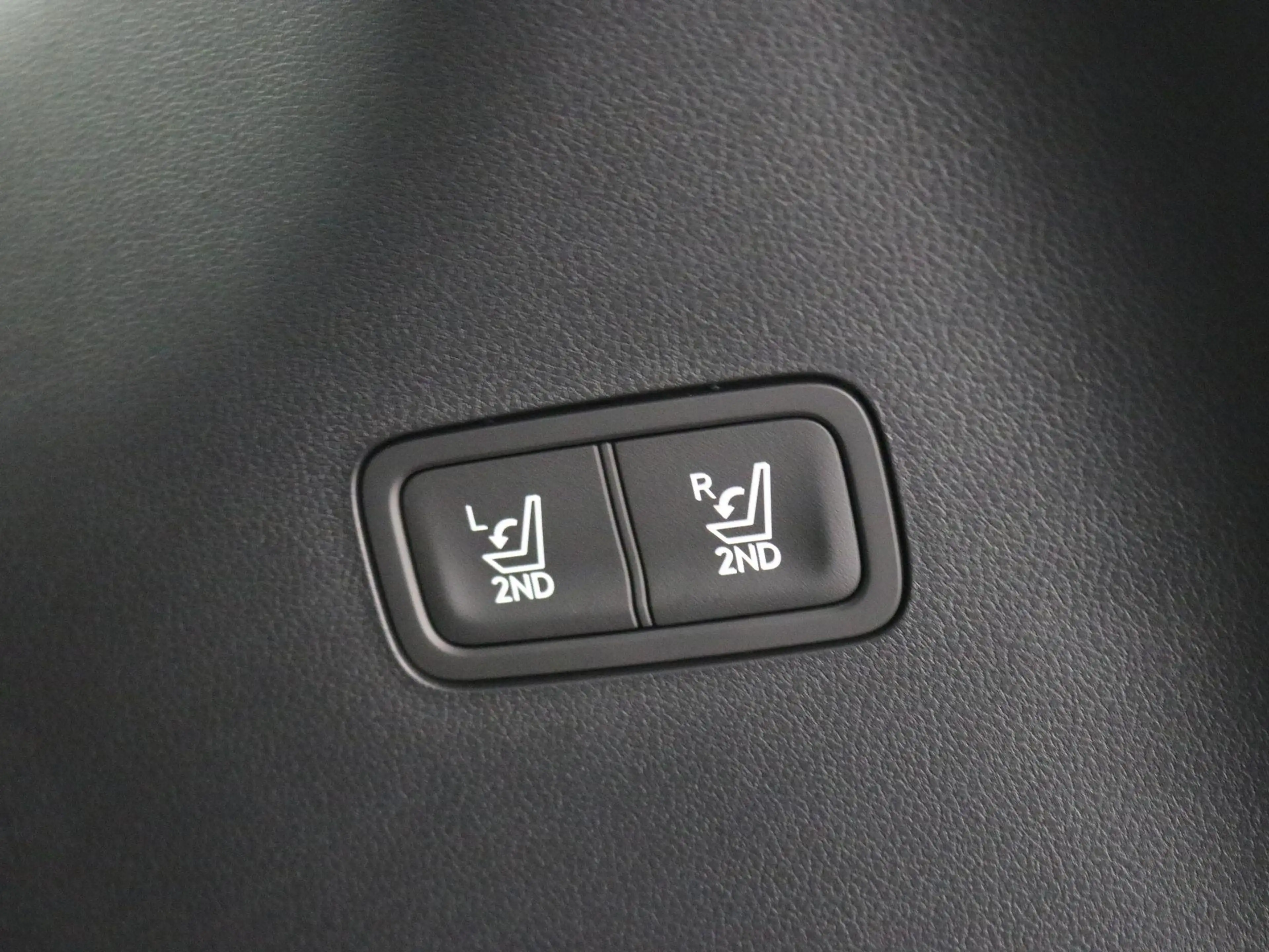 Hyundai SANTA FE 1.6 T-GDI PHEV Comfort Smart 4WD 7p / 7 persoons / — photo 22