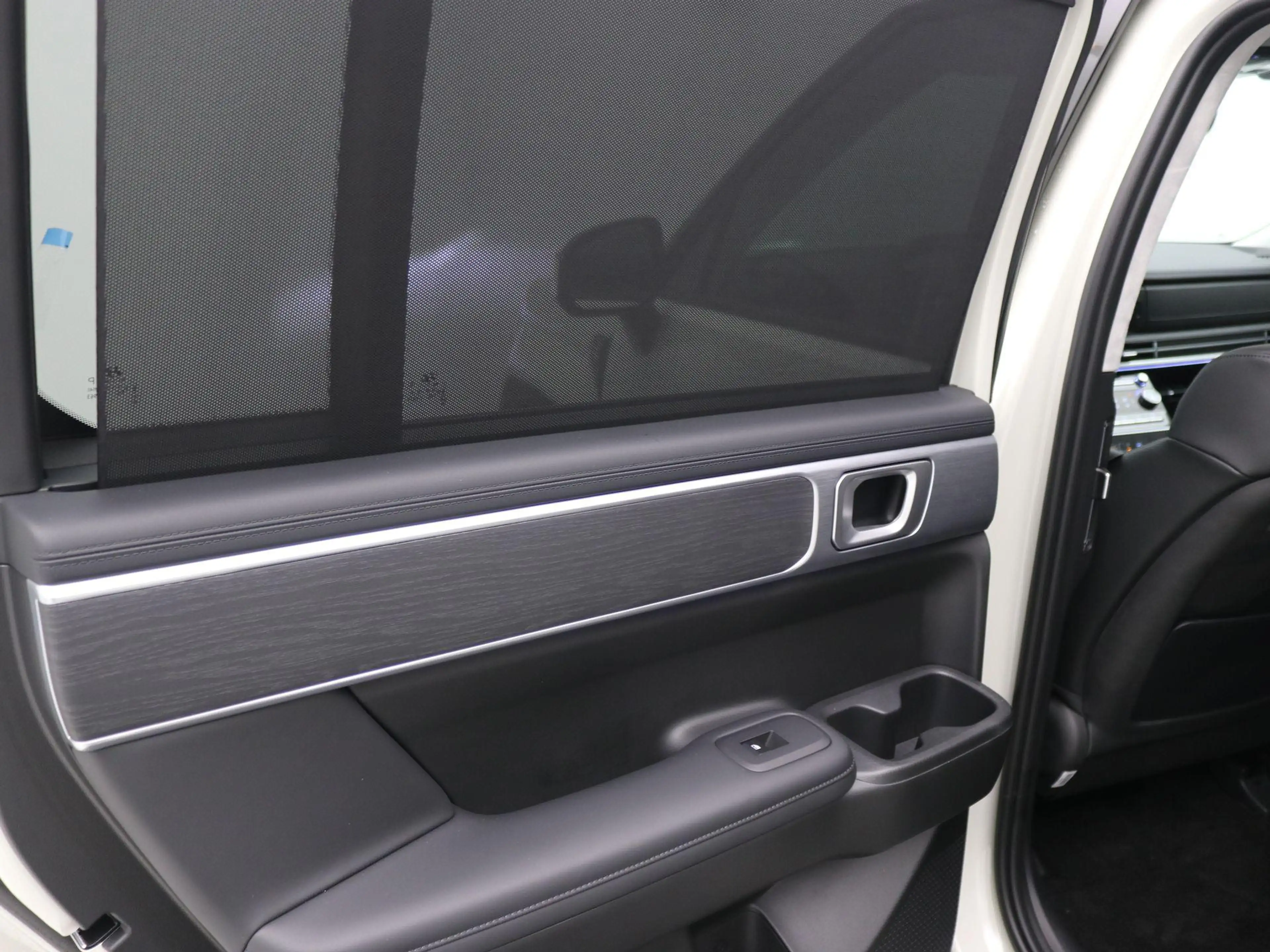 Hyundai SANTA FE 1.6 T-GDI PHEV Comfort Smart 4WD 7p / 7 persoons / — photo 28