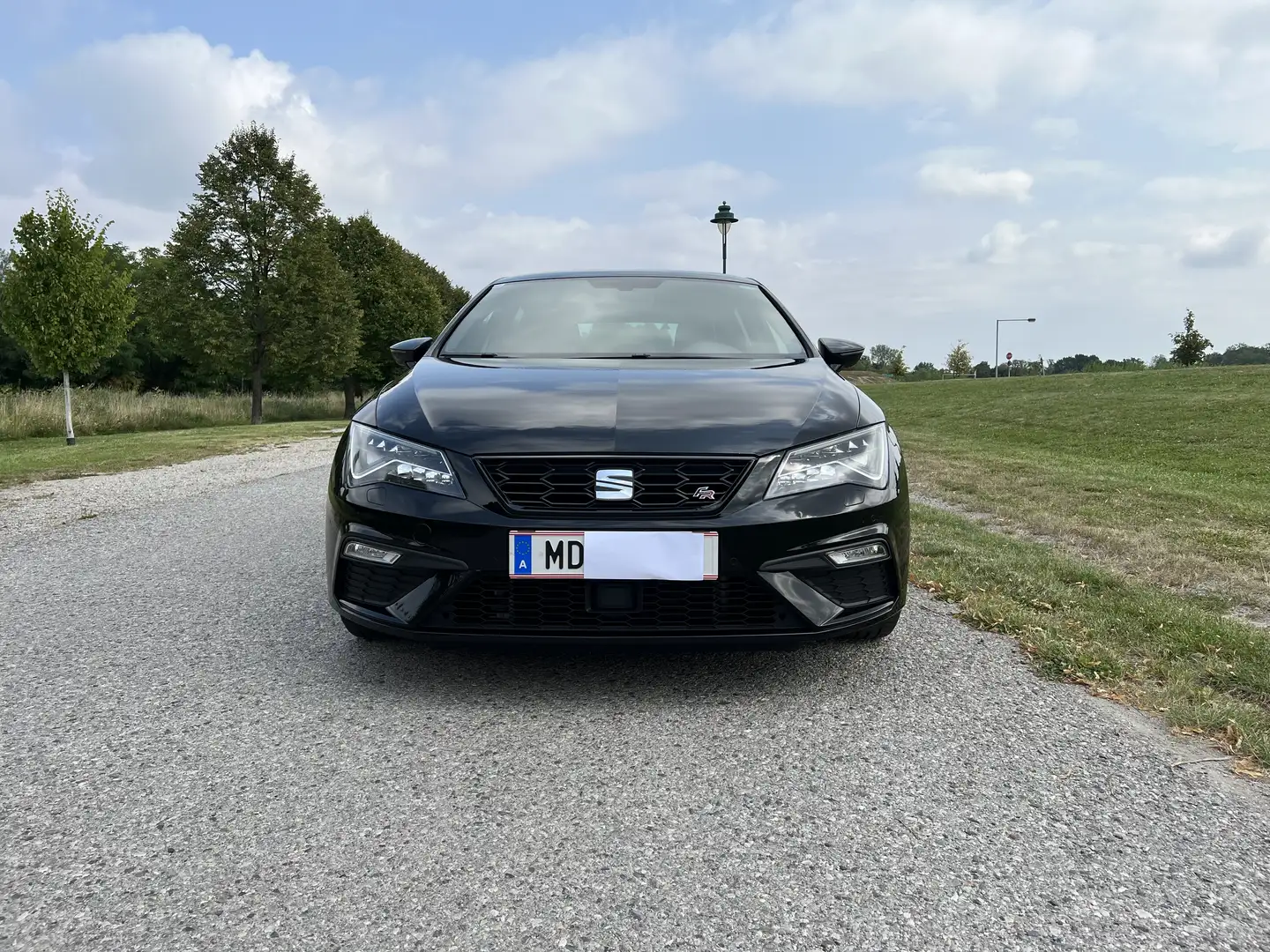 SEAT Leon FR 1,4 TSI *TOP*Service/Öl/Batterie/Pickerl Schwarz - 2