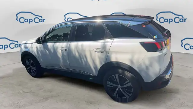 Peugeot 3008 view 2
