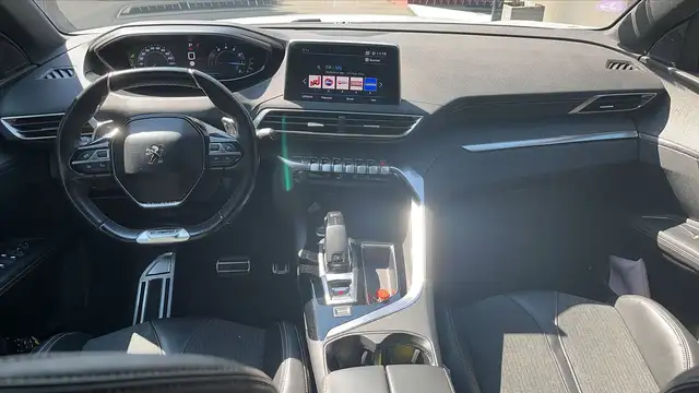 Peugeot 3008 view 11
