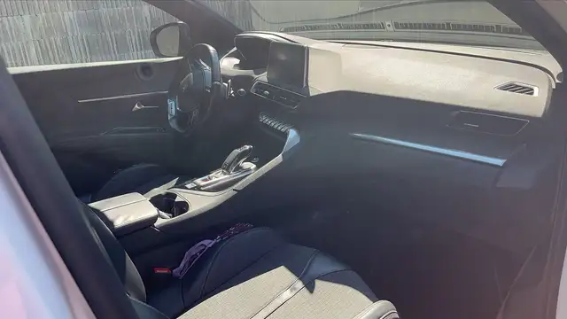 Peugeot 3008 view 10