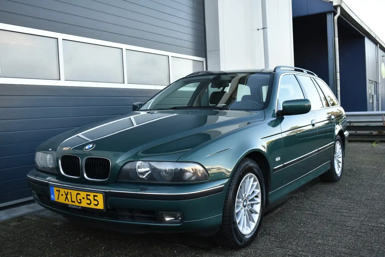 BMW 523