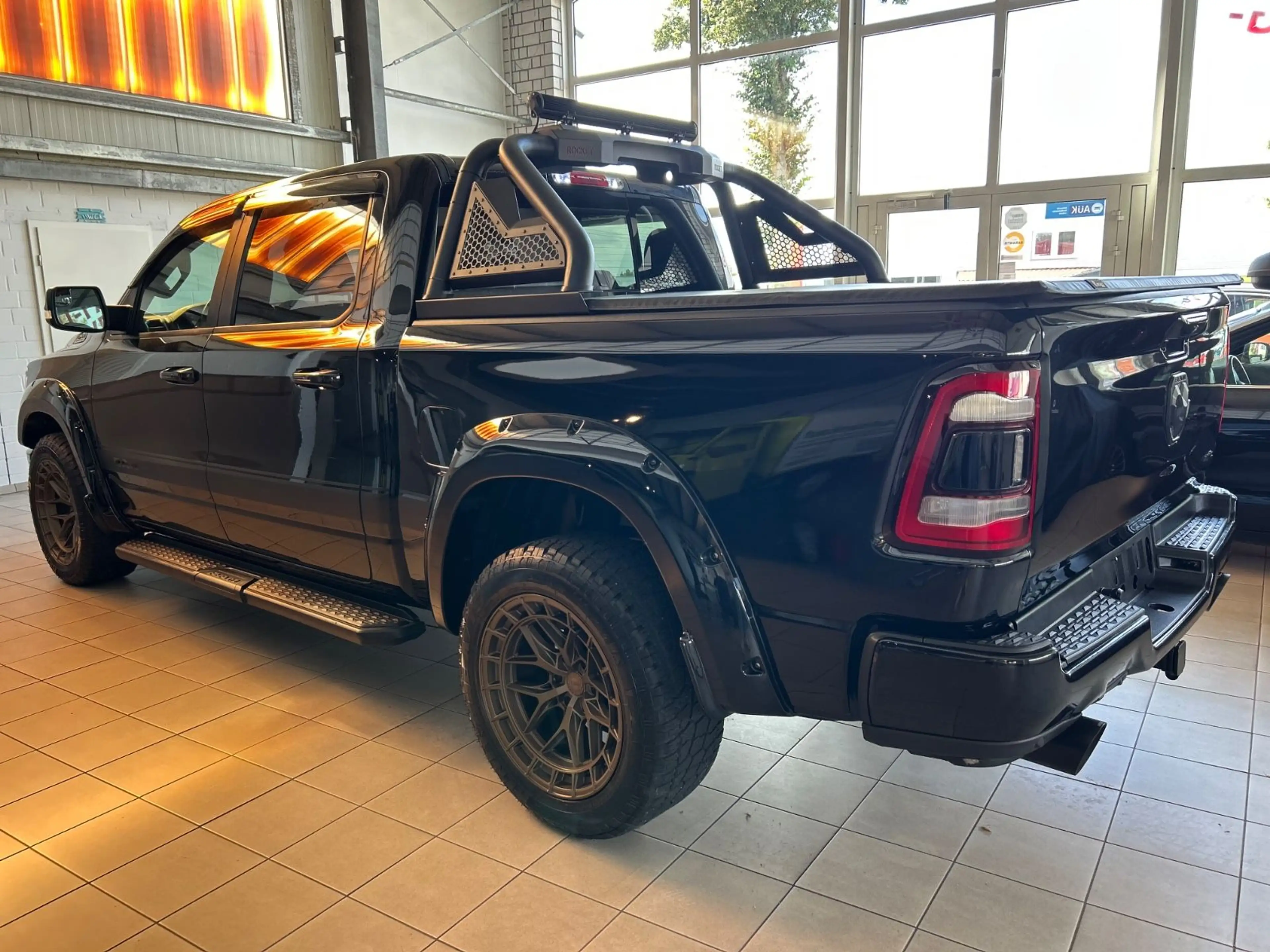 Dodge RAM 5.7 V8 1500 HEMI E TORQUE BIGHORN/AHK/4x4/ — photo 5