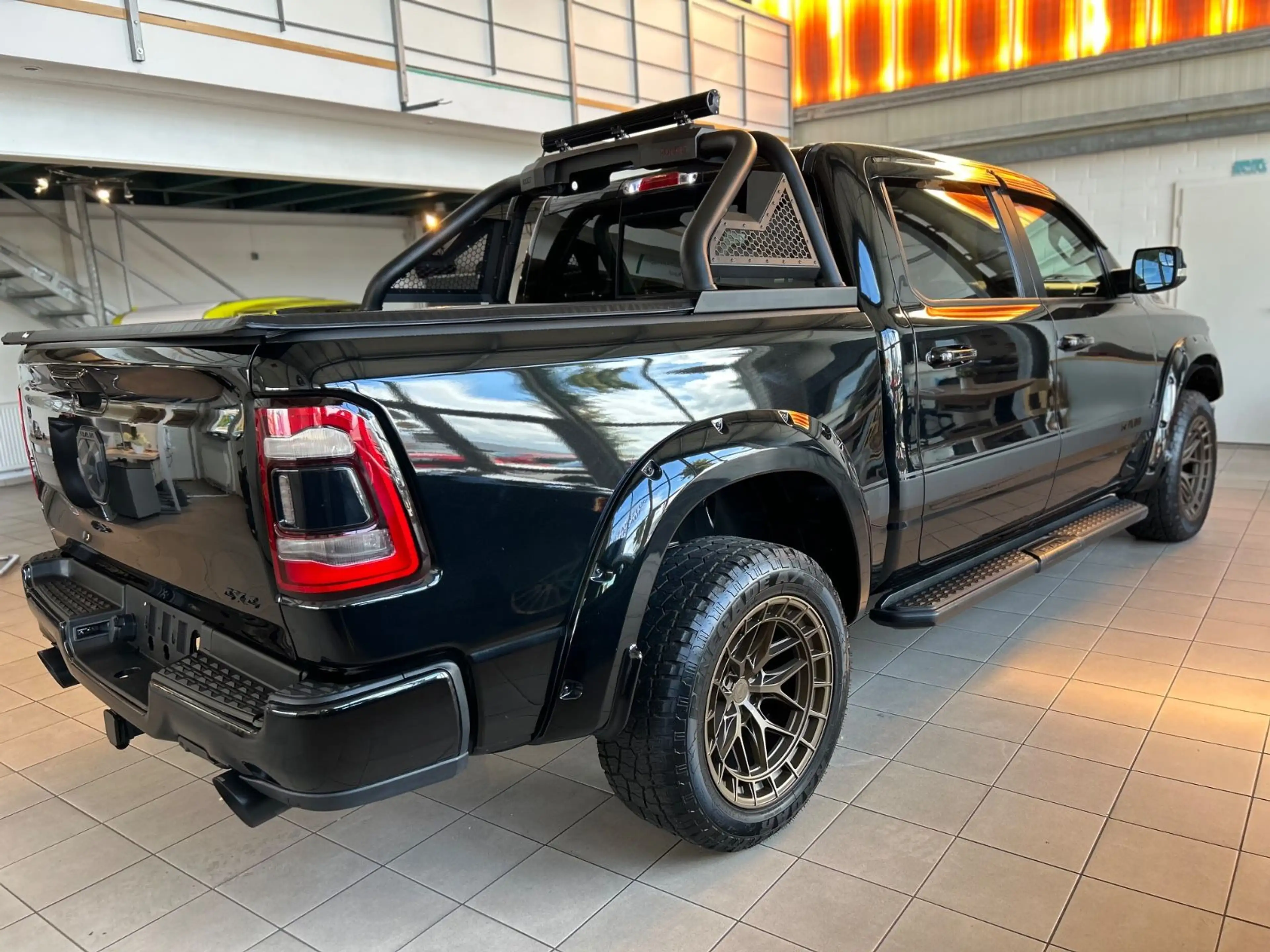 Dodge RAM 5.7 V8 1500 HEMI E TORQUE BIGHORN/AHK/4x4/ — photo 8