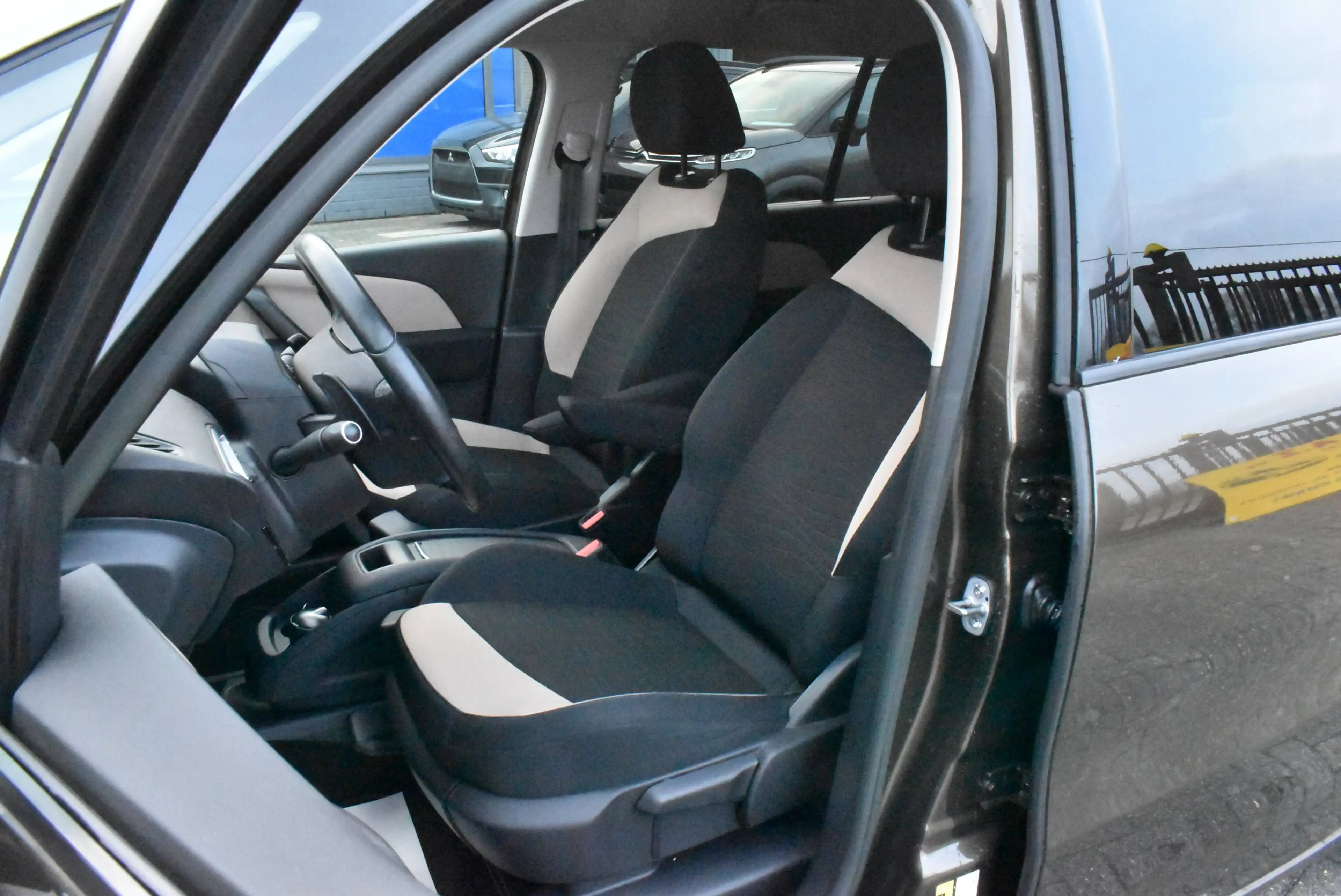 Citroen Grand C4 Picasso 2.0 BlueHDi Exclusive Autom/GPS ***12M GARANTIE*** — photo 6
