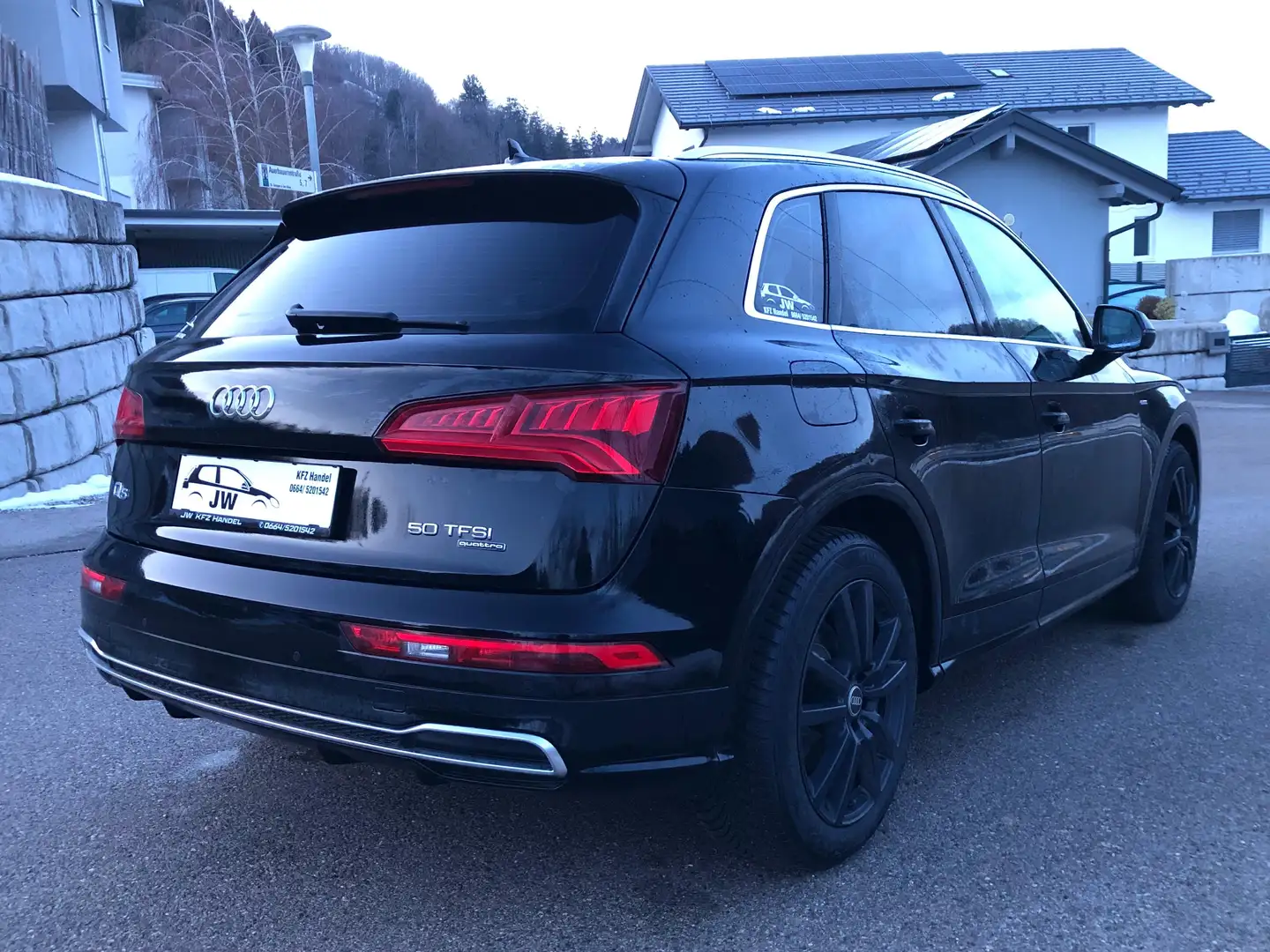 Audi Q5 50 TFSI Quattro S-Tronic *Garantie* Schwarz - 2