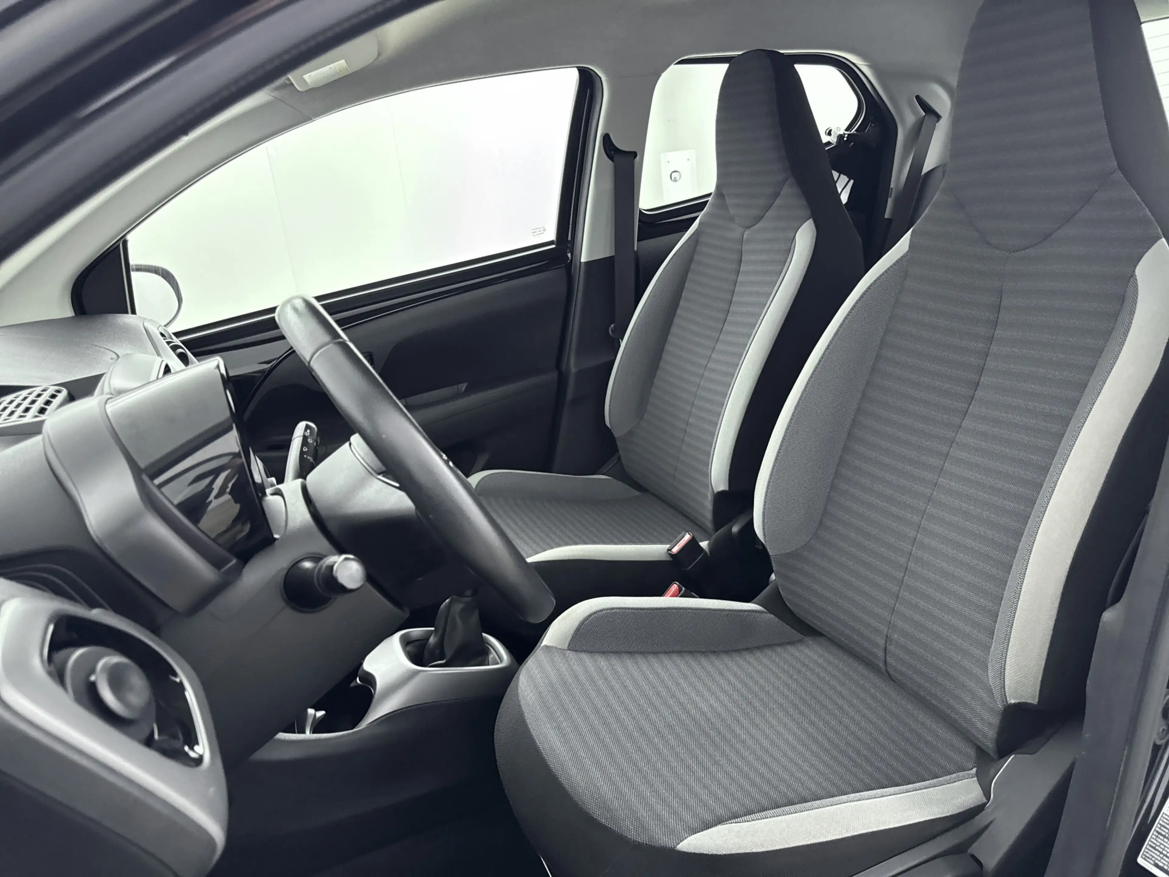 Toyota Aygo 1.0 VVT-i x-play | Apple Carplay-Android Auto | Pa — photo 14