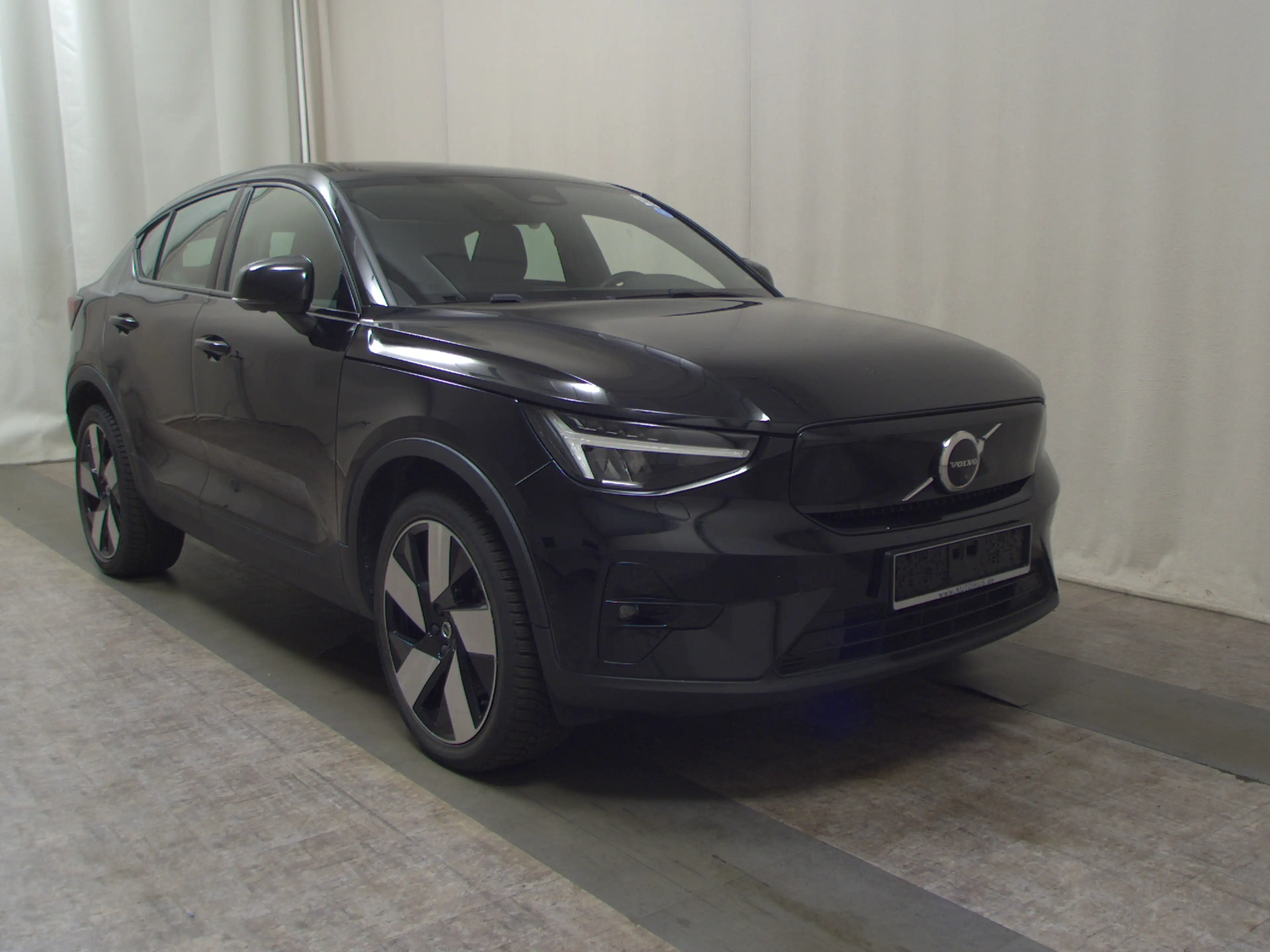 Volvo C40 C40 NAVI KLIMAAUT LED MFL SHZ HUD AHK DAB HIFI Pano — photo 3