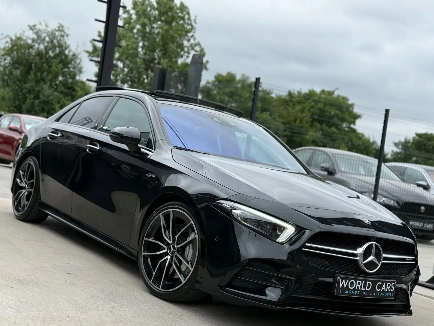 Mercedes-Benz A 35 AMG 4-Matic TOIT PANO HEAD-UP CAM360° LINE AS. FULL Zwart - 2