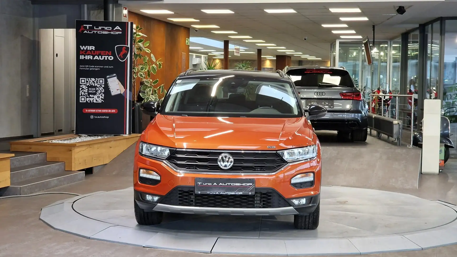 Volkswagen T-Roc 1.0 TSI Design *Winter-Paket*AHK*Carplay*Komfortsi Orange - 2