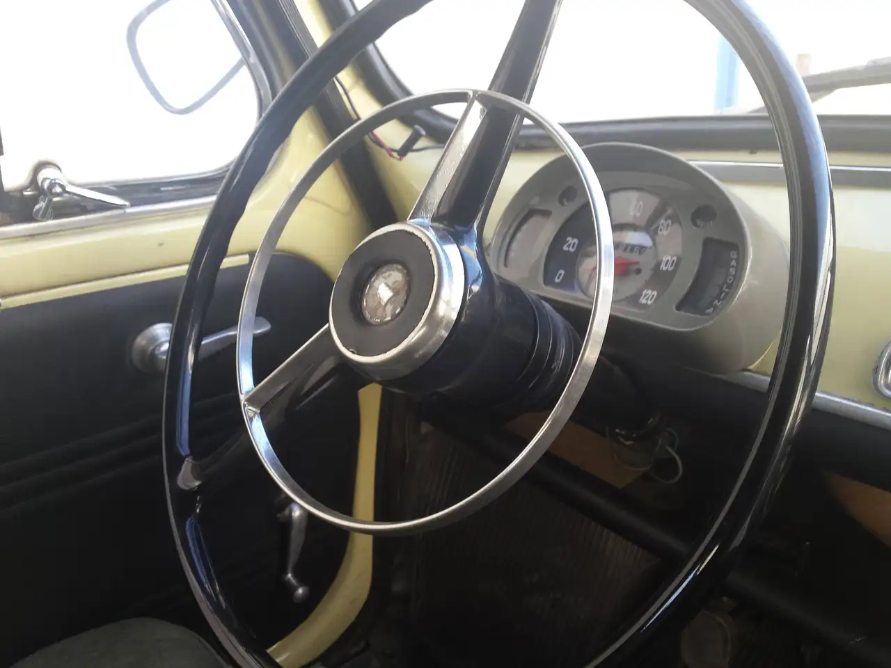 SEAT 600 E, foto 5
