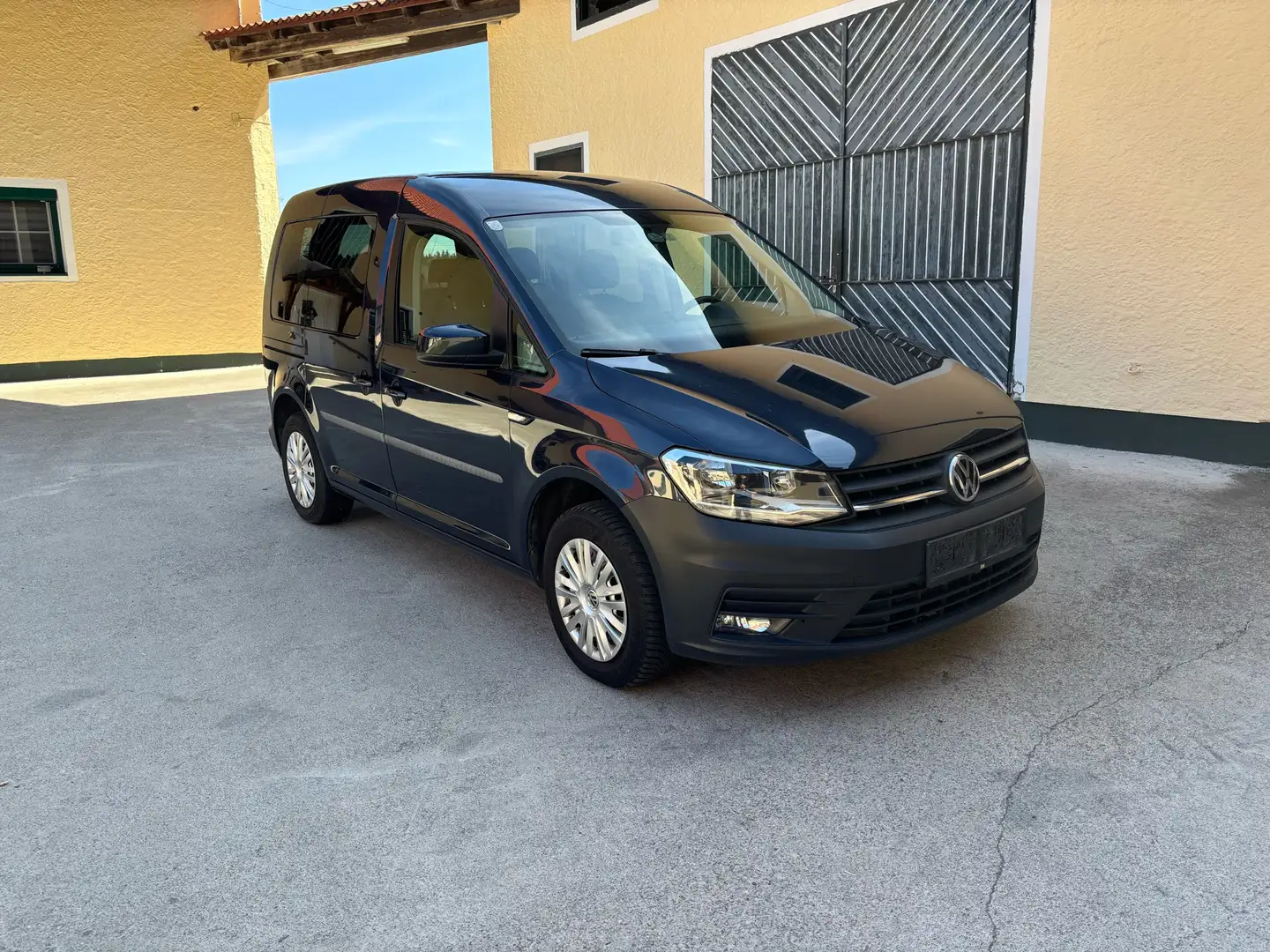 Volkswagen Caddy Caddy Kombi Maxi 2,0TDI, 1.Besitz, netto 9.990 Schwarz - 2