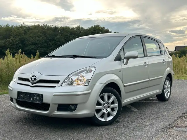 2006 Toyota Corolla Verso in Silver for sale