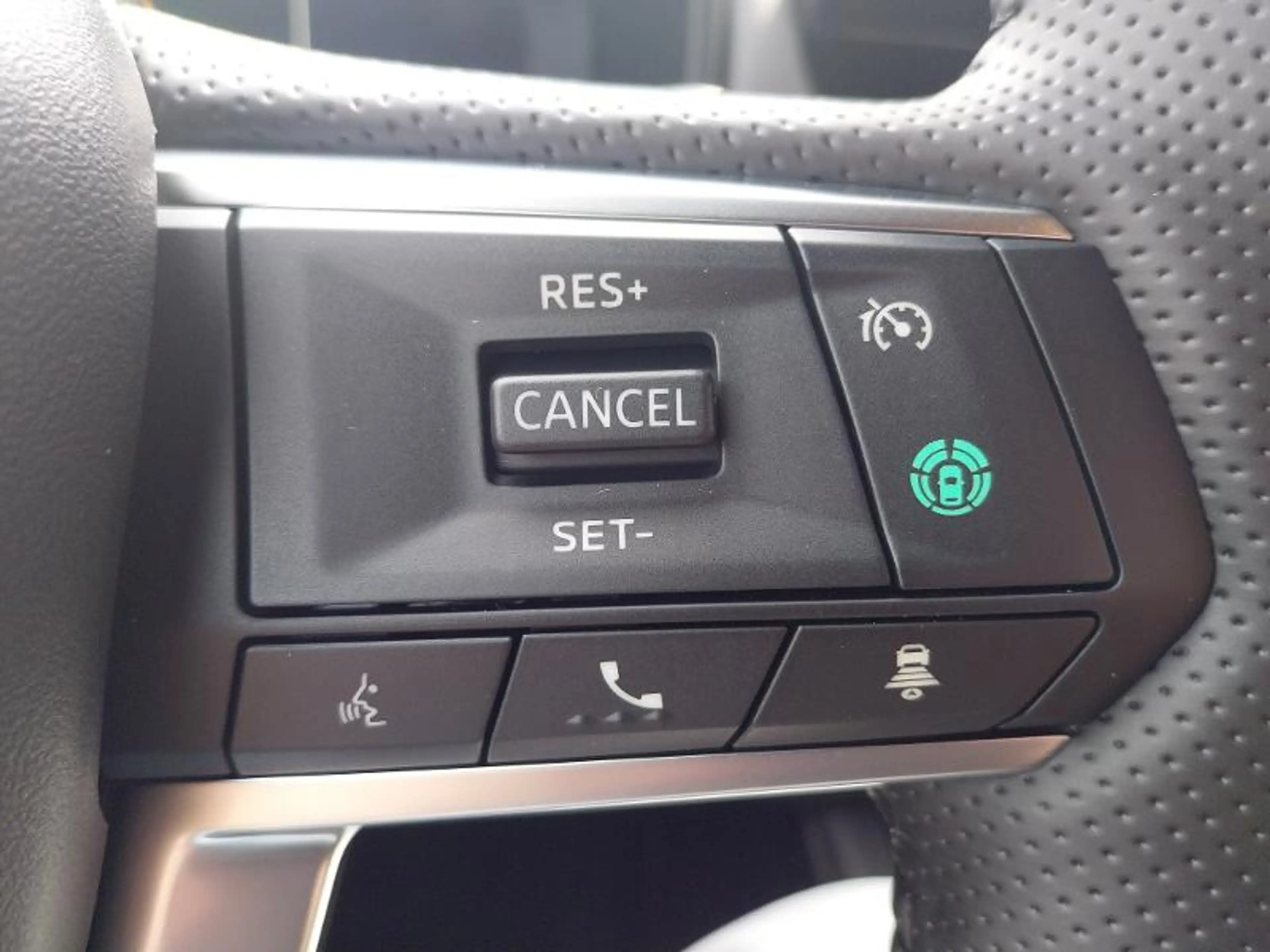 Mitsubishi Outlander 2.4L PHEV Select — photo 13