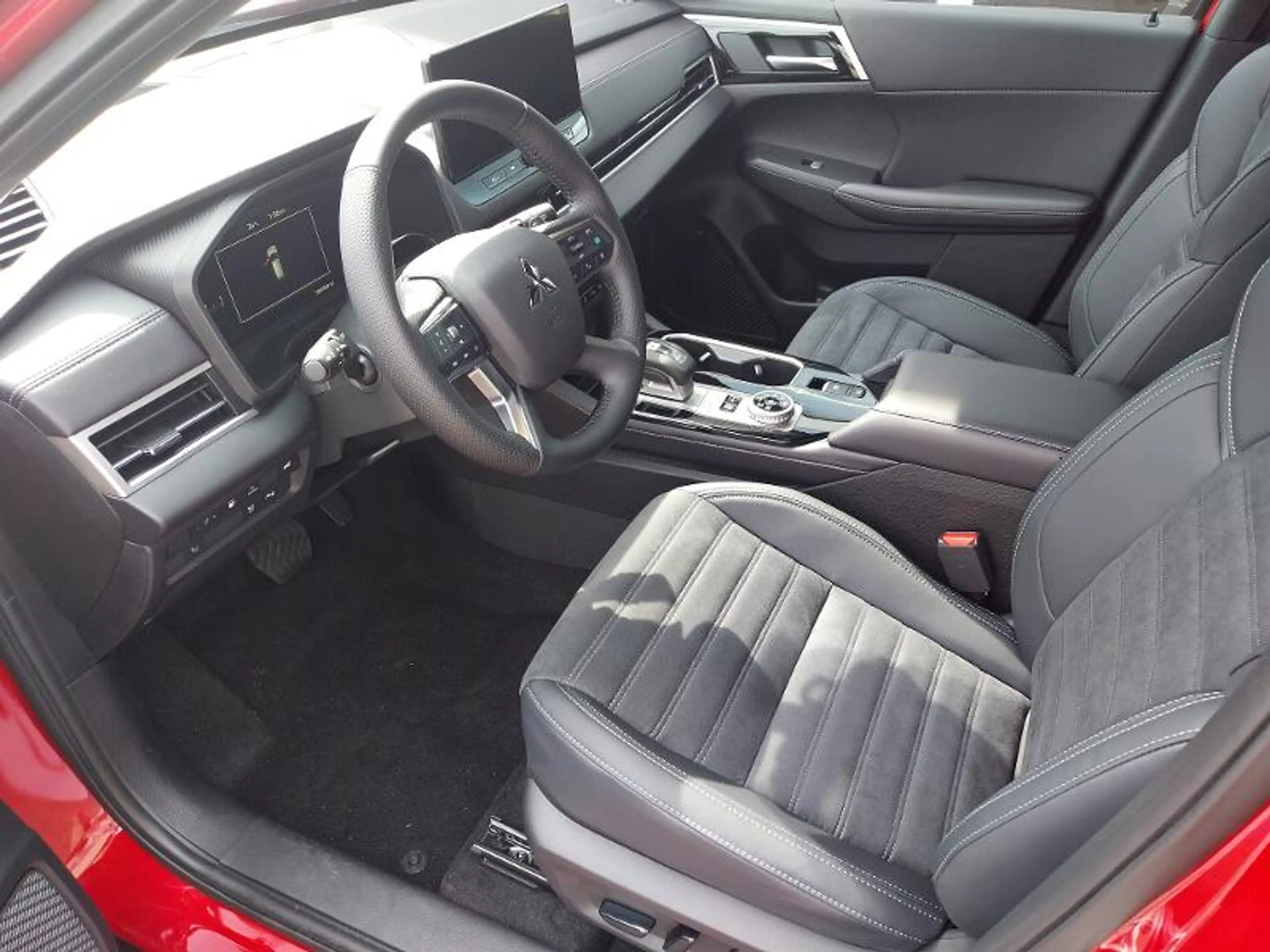 Mitsubishi Outlander 2.4L PHEV Select — photo 7