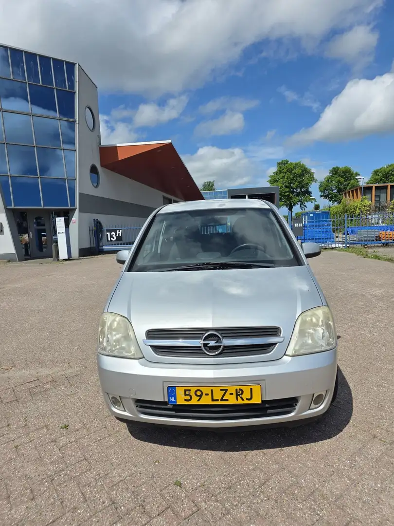Opel Meriva 1.6 16V (Essentia) - 2