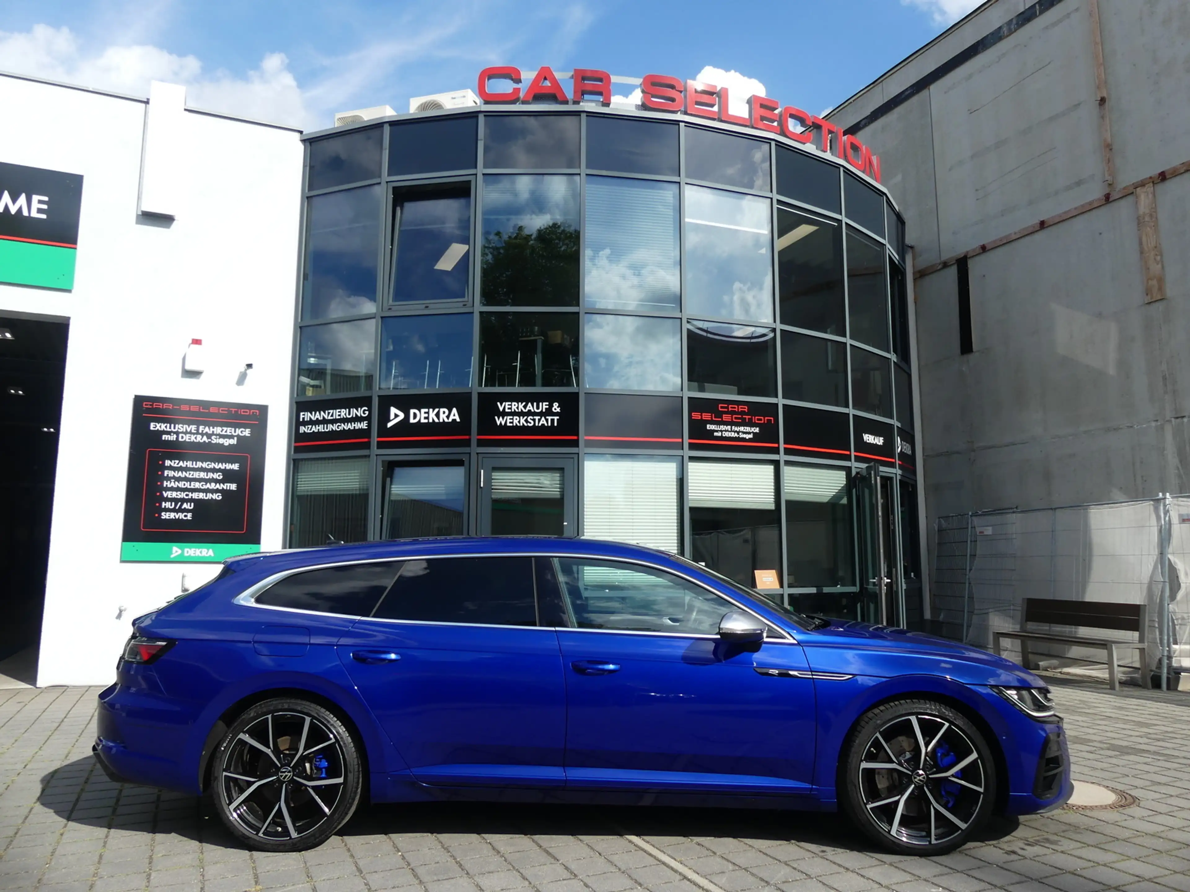 Volkswagen Arteon Shooting Brake R 2.0 TSI 4Mot IQ-LIGHT/PANO — photo 15