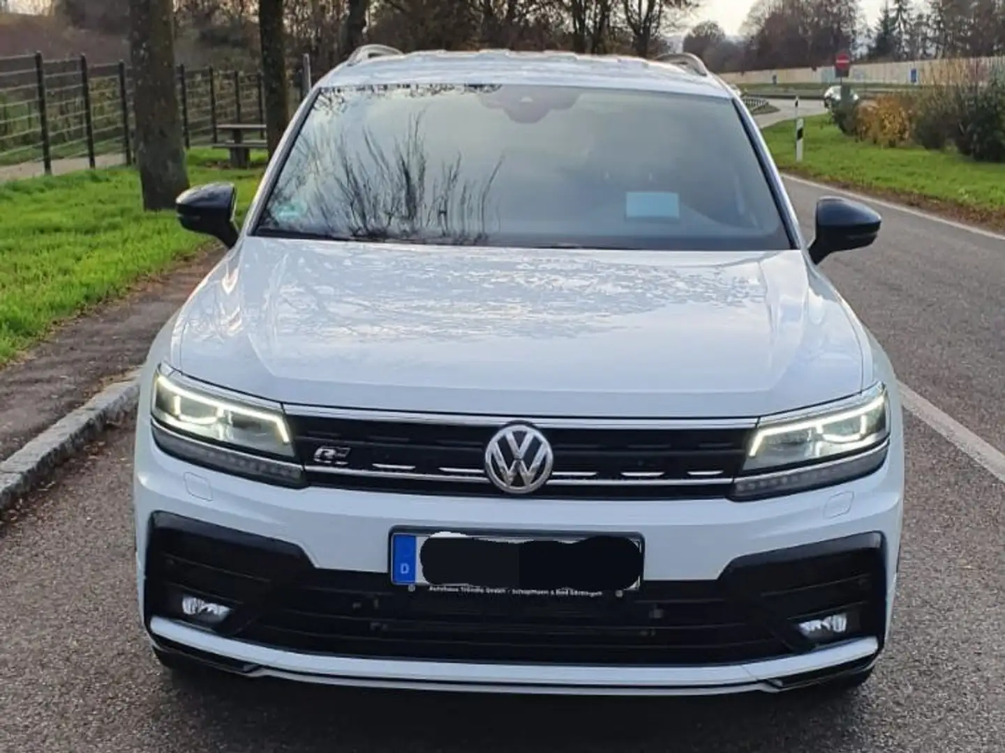 Volkswagen Tiguan Allspace 2.0 TDI SCR 4Motion DSG Highline Weiß - 1