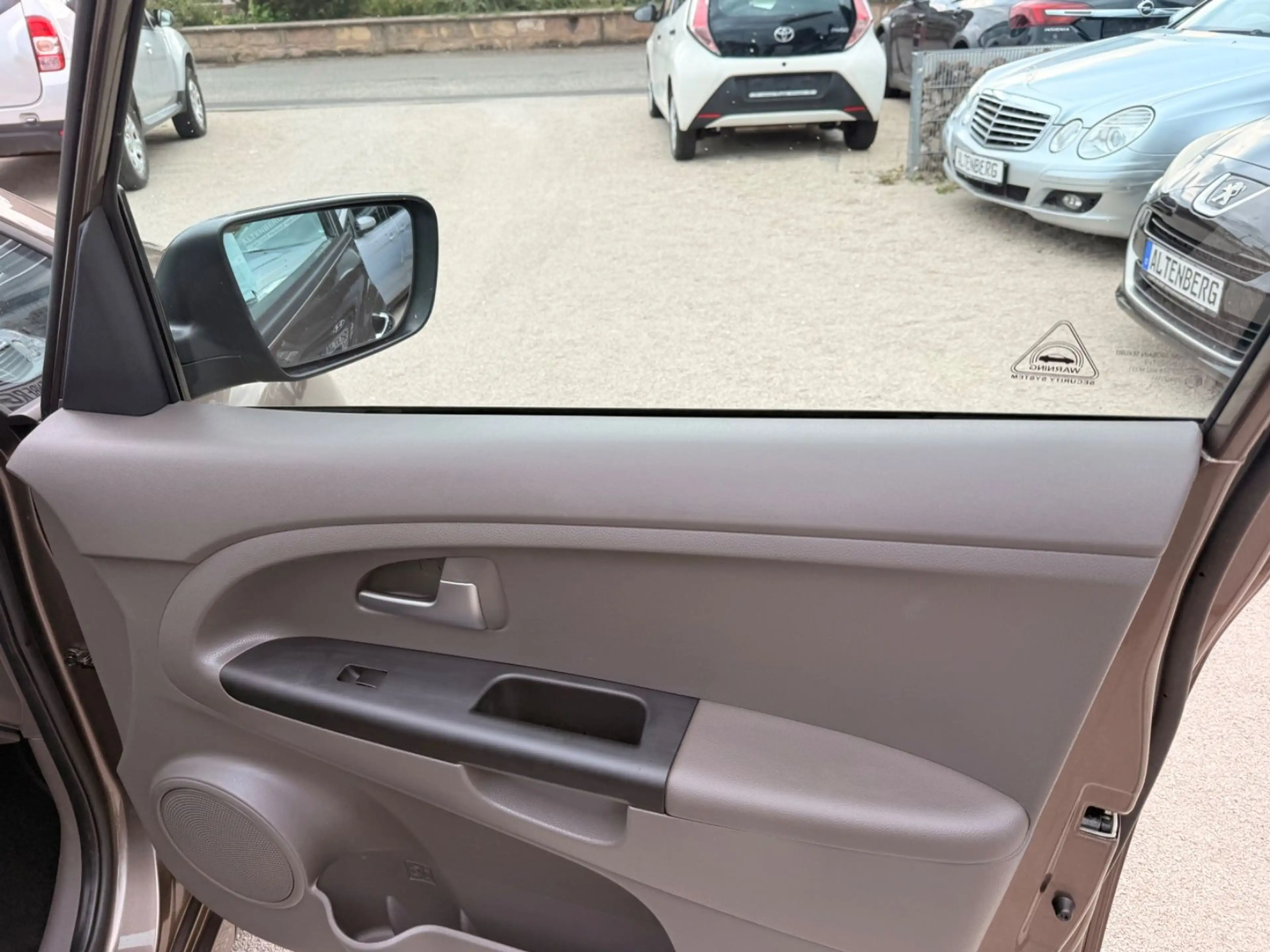Kia Venga Spirit,Teilleder — photo 20