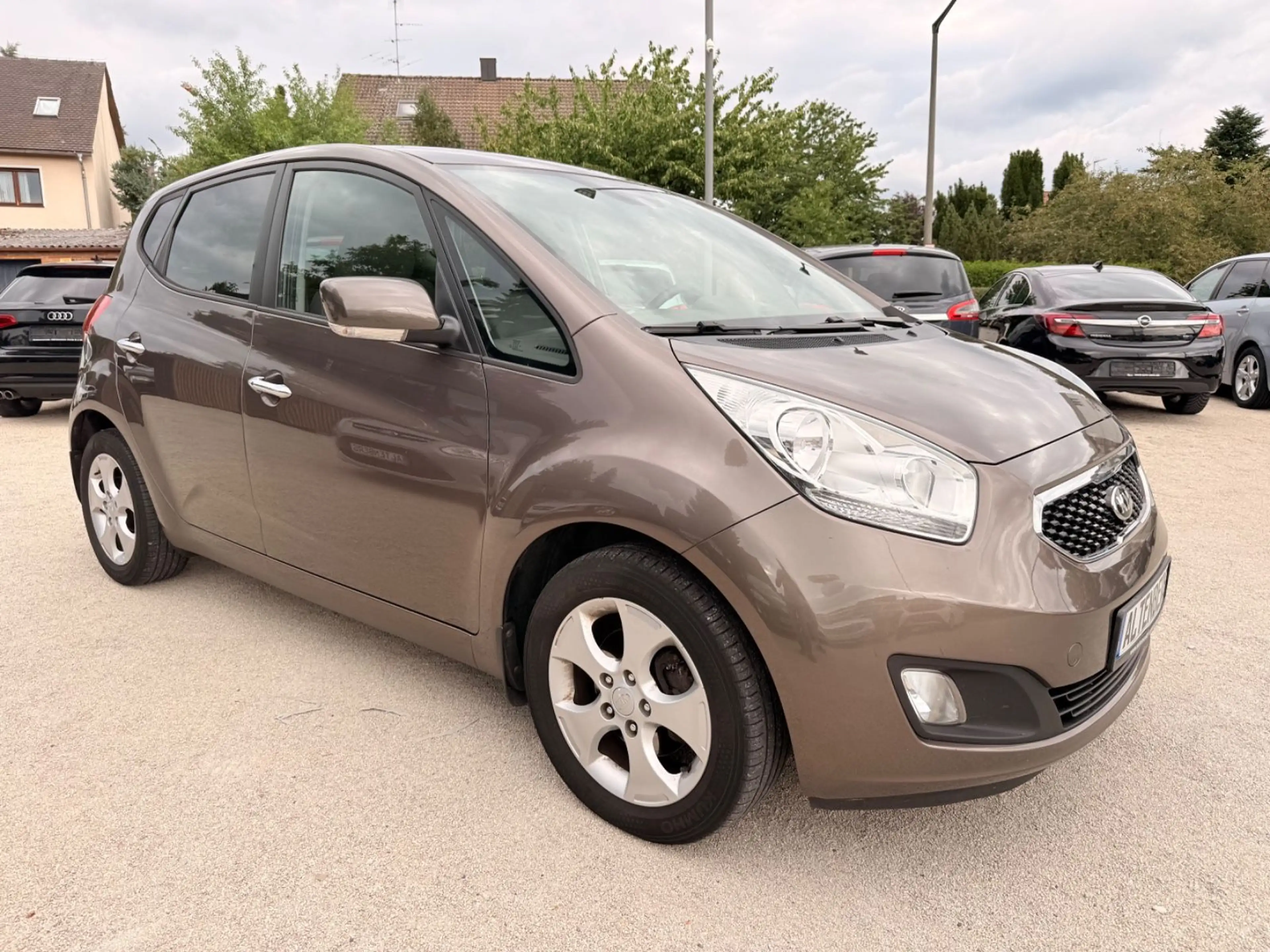 Kia Venga Spirit,Teilleder — photo 3