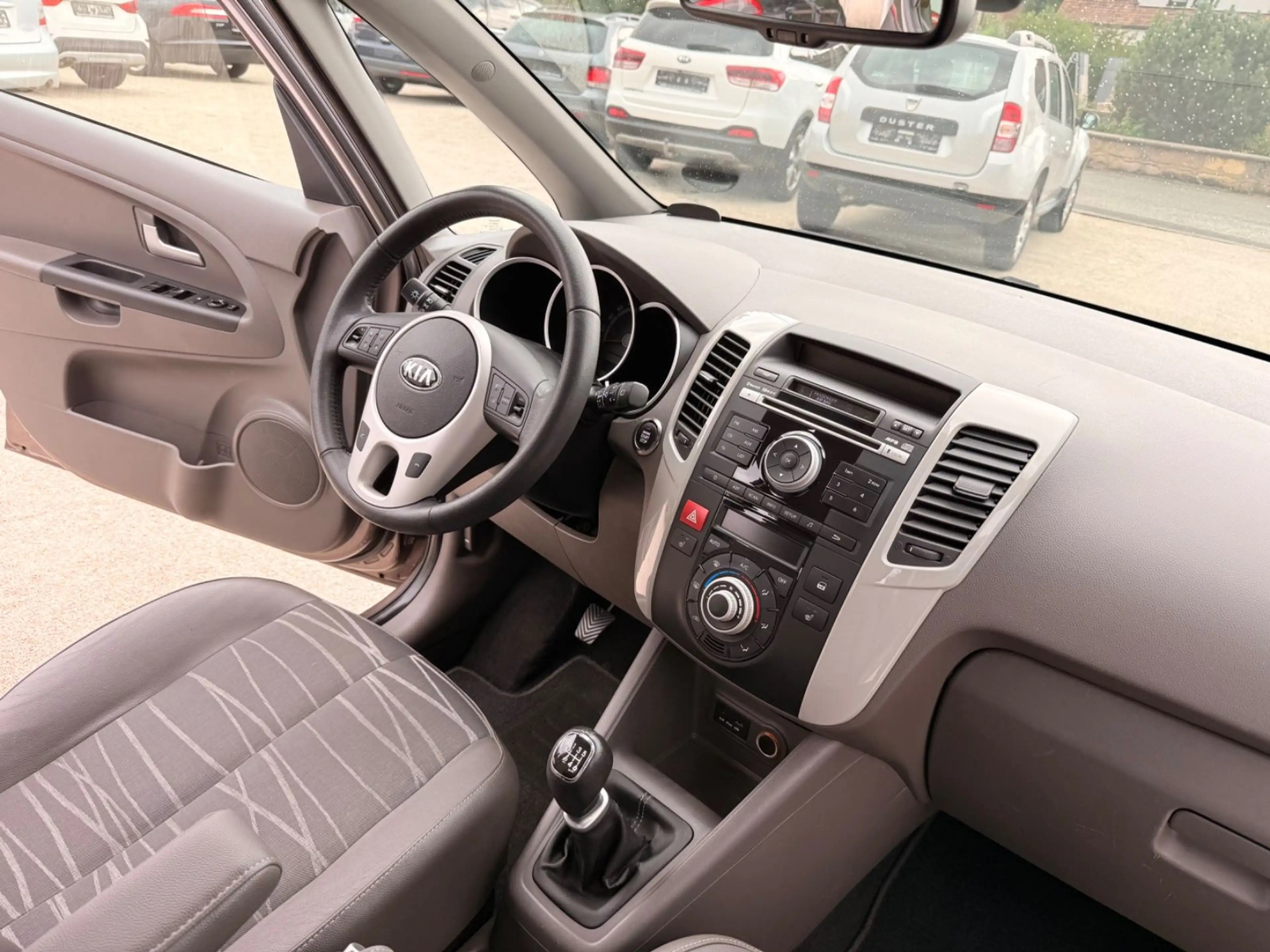 Kia Venga Spirit,Teilleder — photo 24
