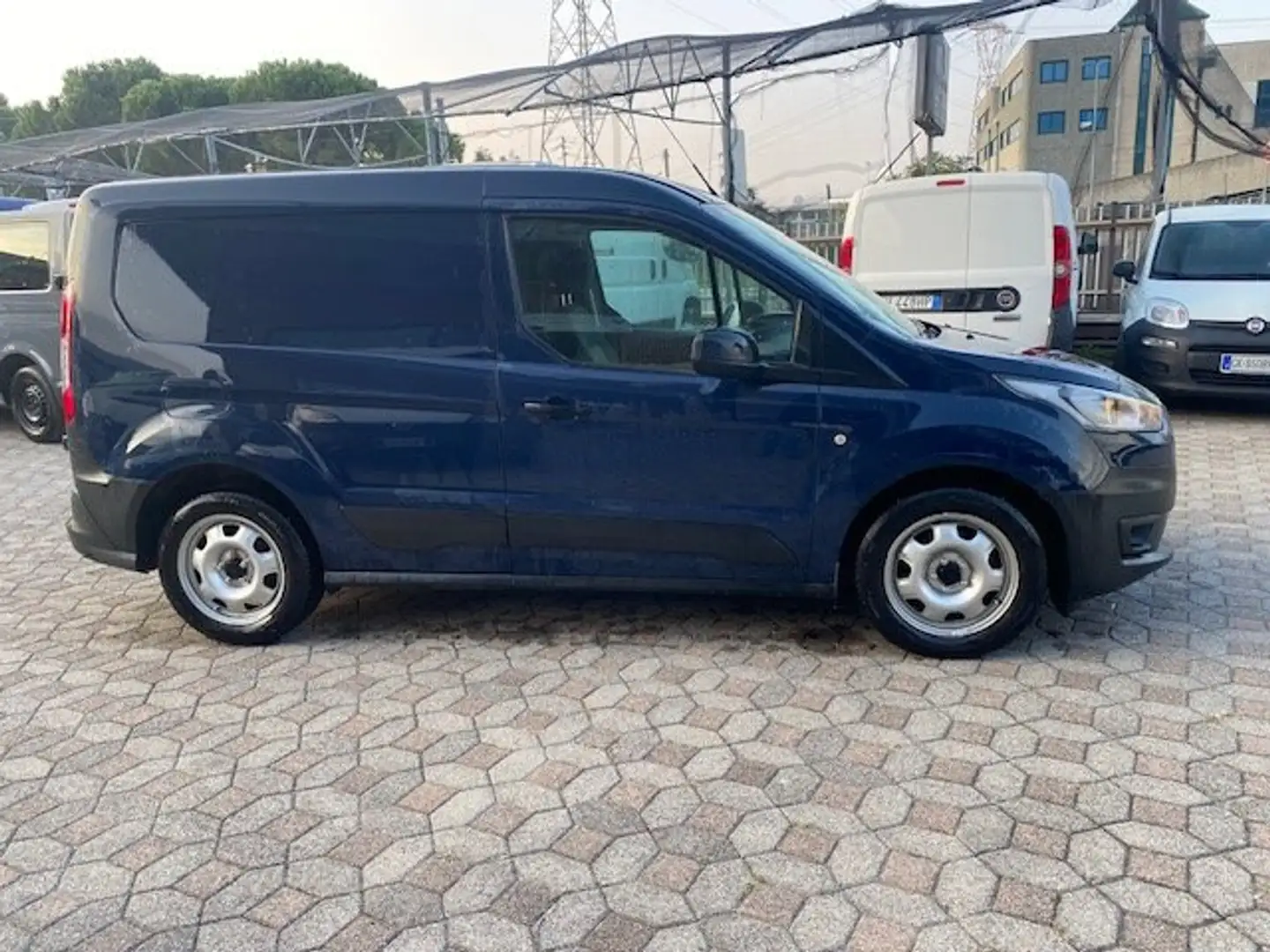 Ford Transit Connect 1.5 TDCI 75 CV Blu/Azzurro - 2
