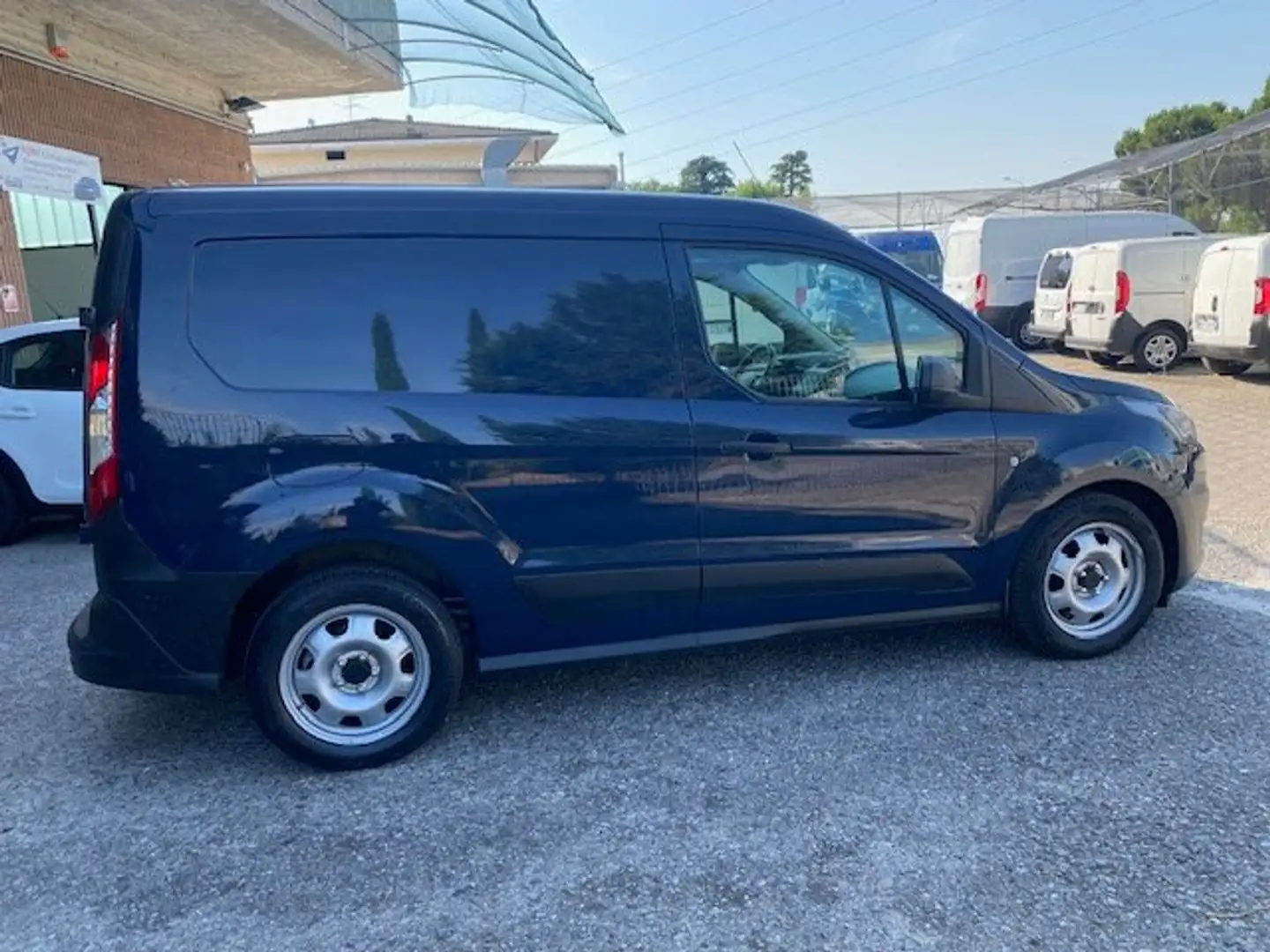 Ford Transit Connect 1.5 TDCI 75 CV Bleu - 1