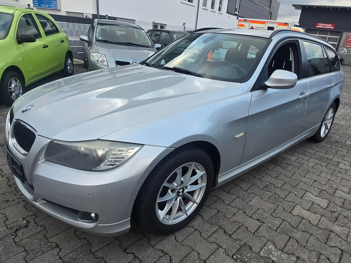 BMW 320 320d. TÜV Neu.Turbo Neu. Inspektion Neu! Gris - 1