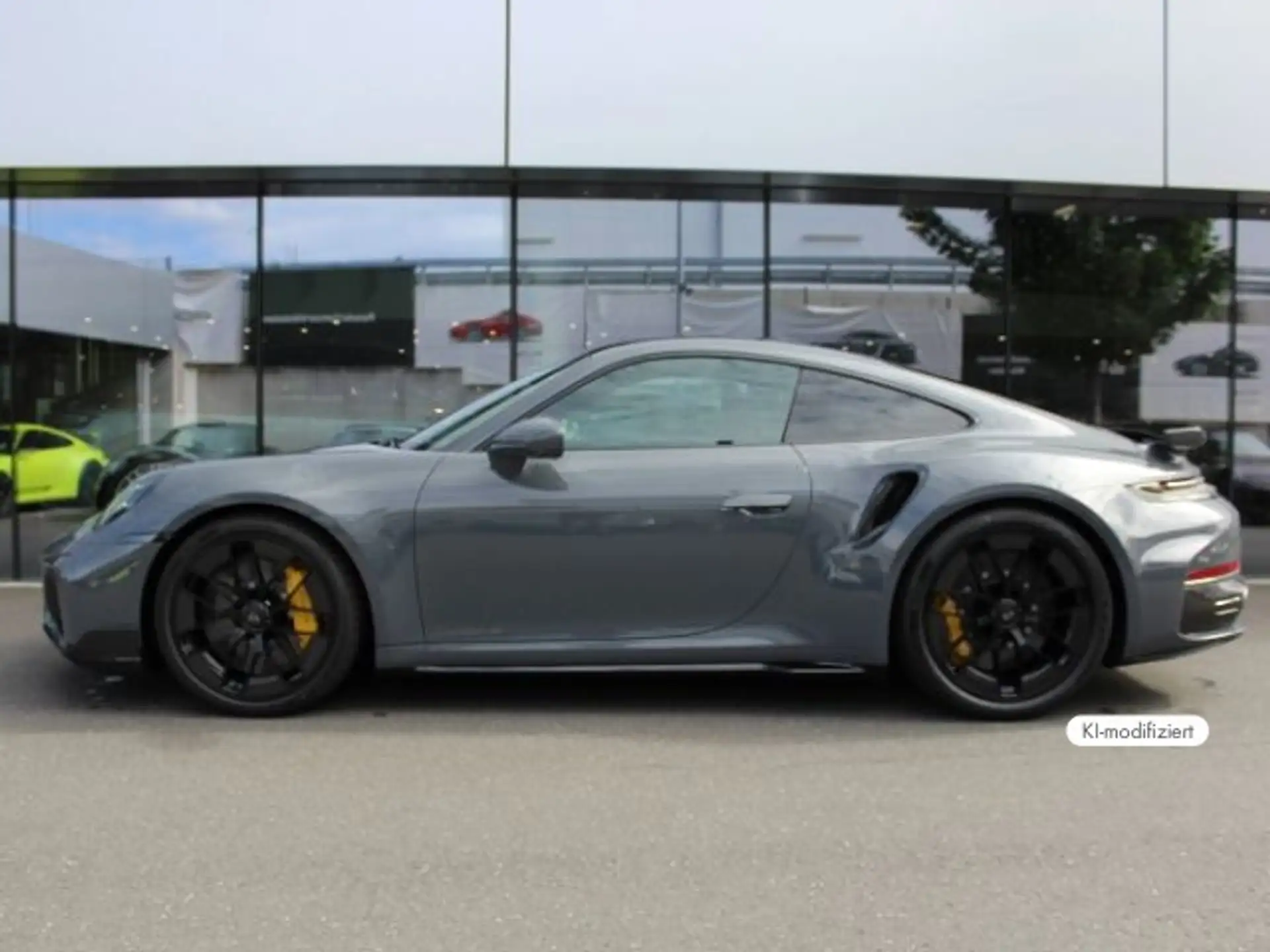 포르쉐 911 Turbo S Coupe 2026 회색 사진 2