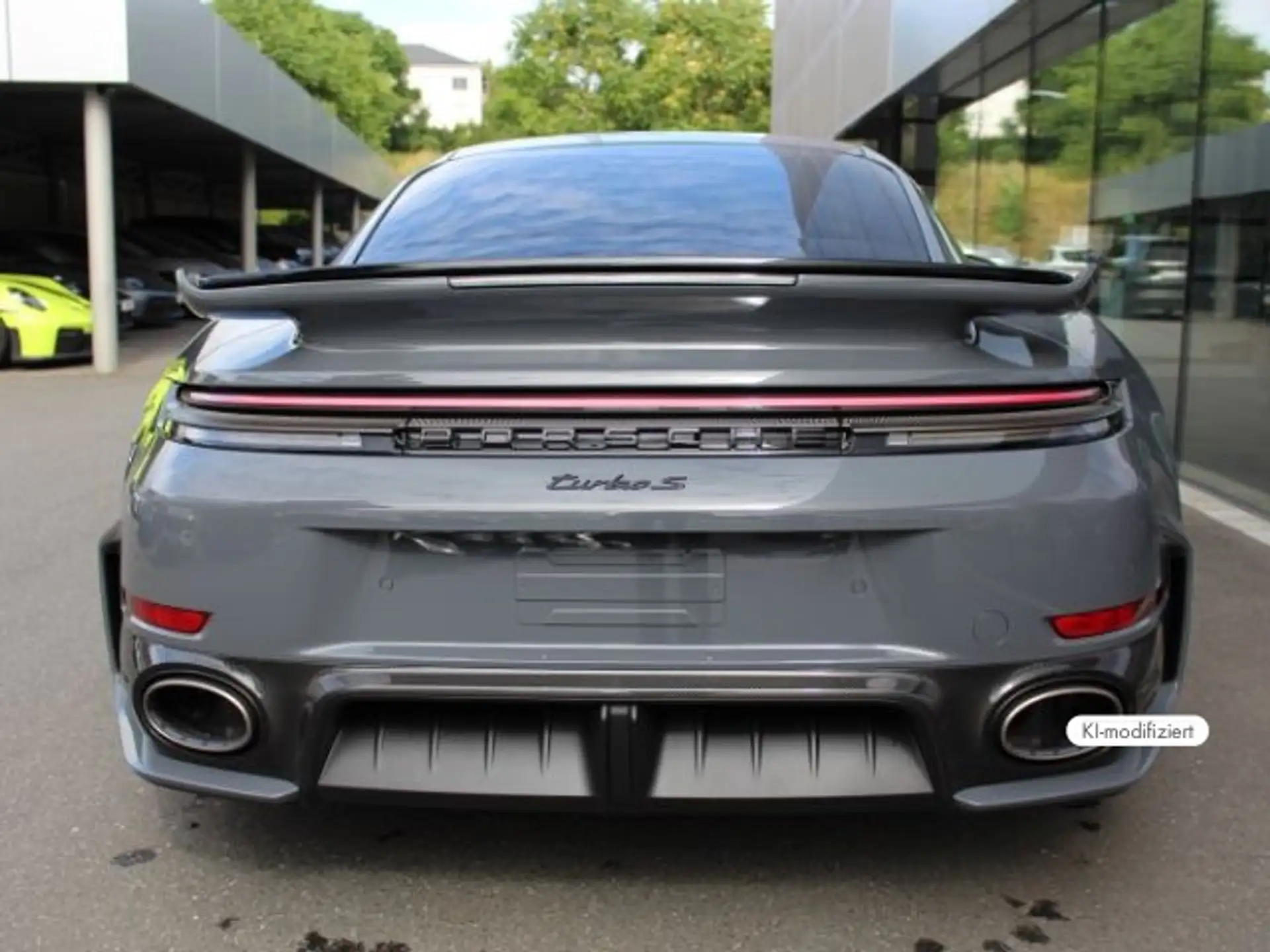 포르쉐 911 Turbo S Coupe 2026 회색 사진 8