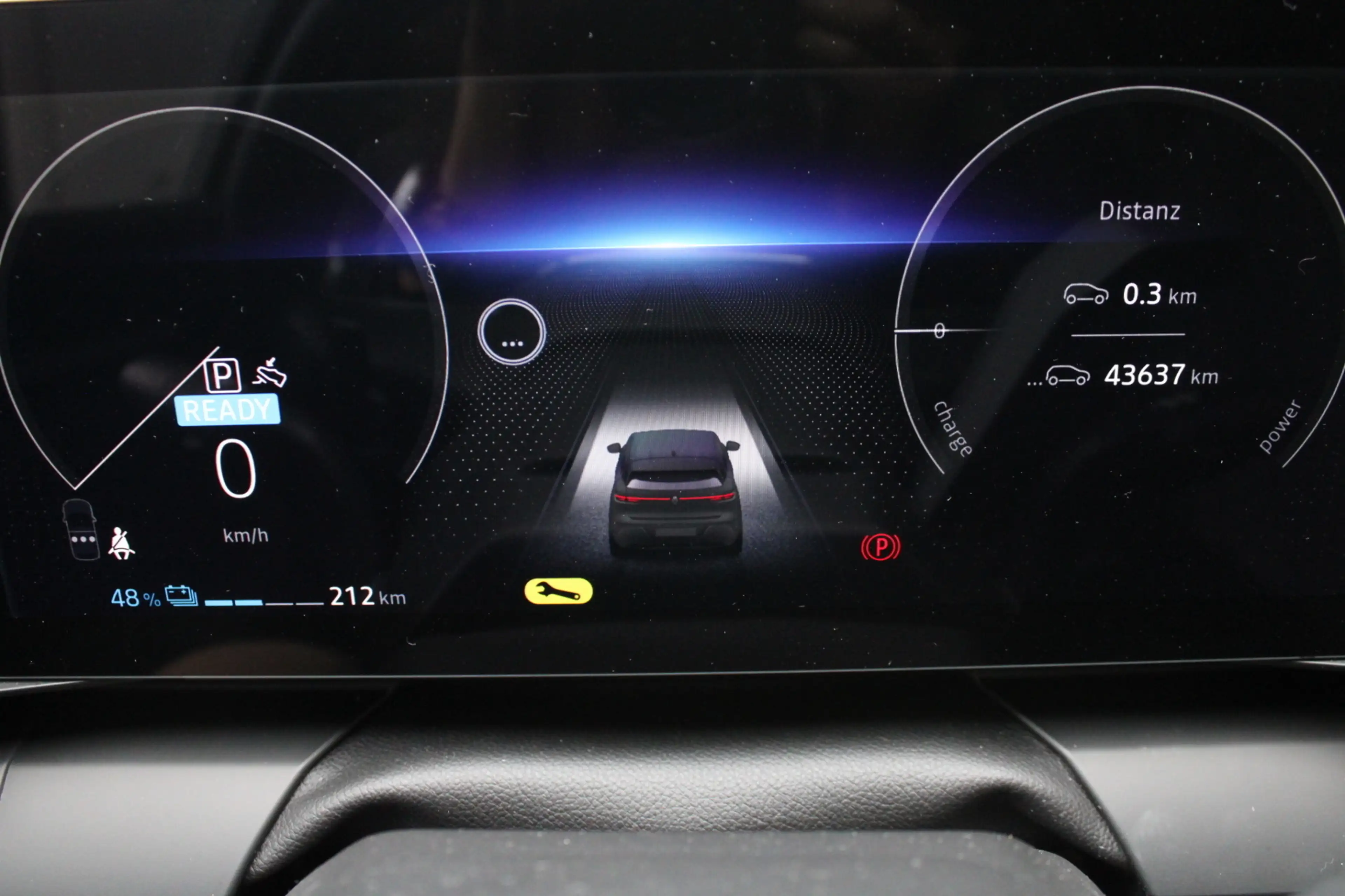 Renault Megane E-Tech Equilibre EV40 130hp — photo 10