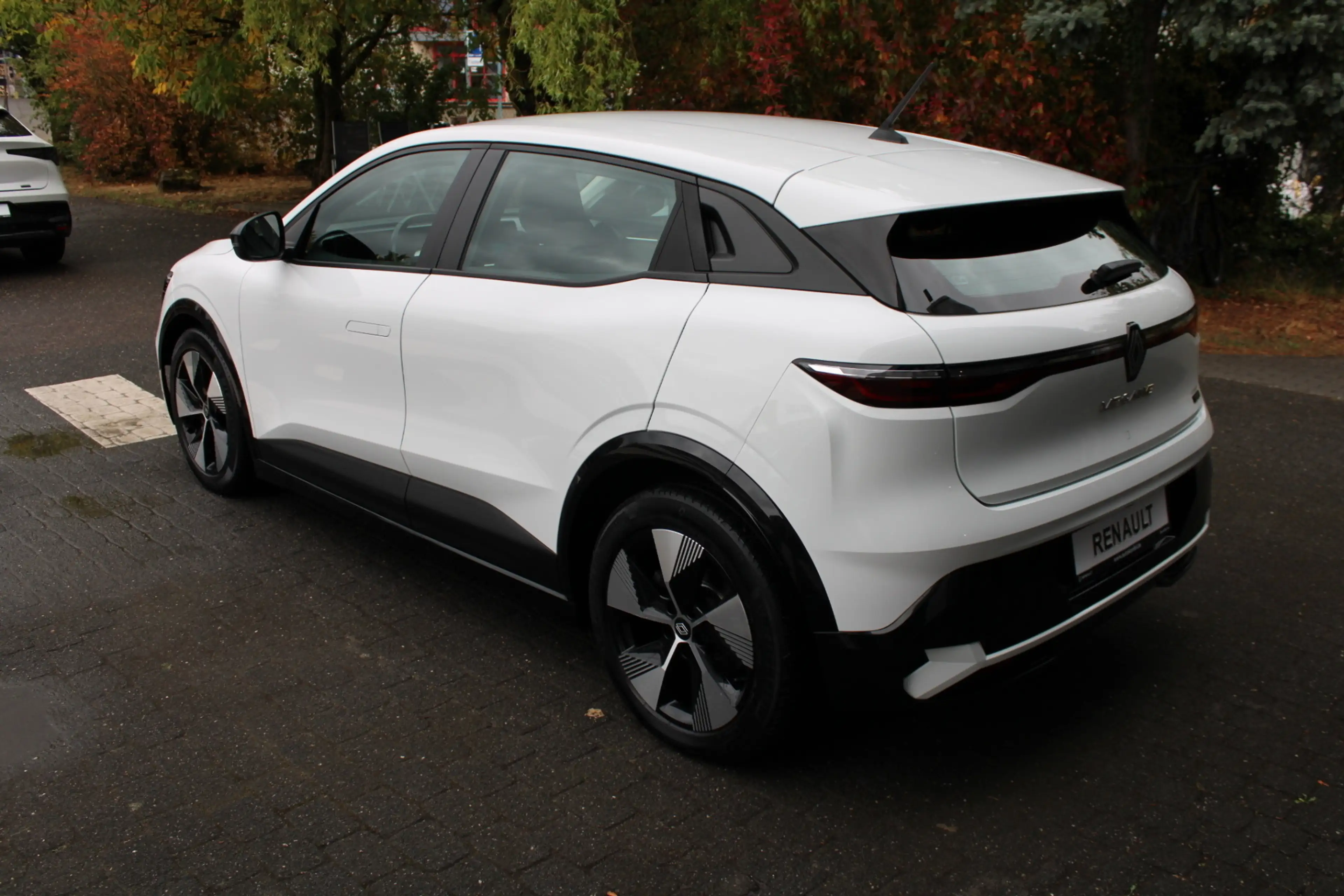 Renault Megane E-Tech Equilibre EV40 130hp — photo 4