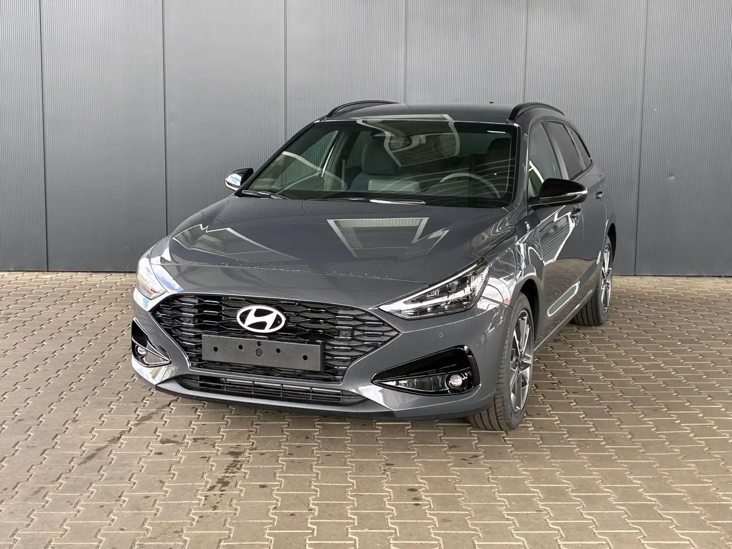 Hyundai i30 Kombi Comfort Plus 1.0 TGDI DCT / Navi Sitz + L... Grau - 1