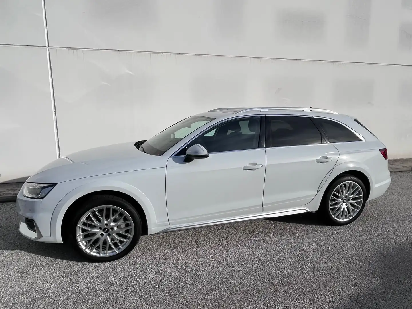 Audi A4 allroad 45 2.0 tfsi mhev Business Evolution 265cv quattro Weiß - 2