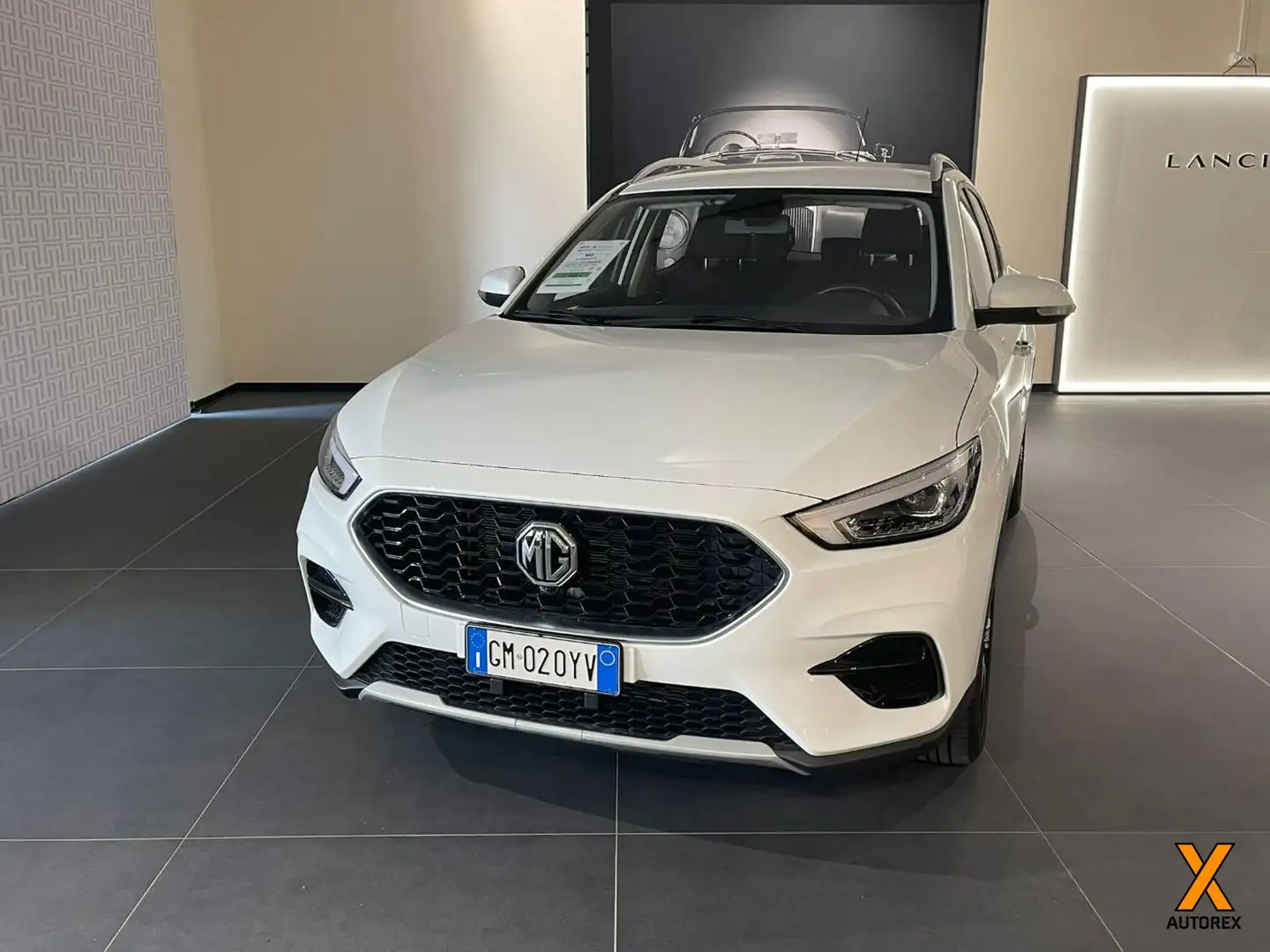 MG ZS 1.5 VTi-tech Comfort GPL White - 1