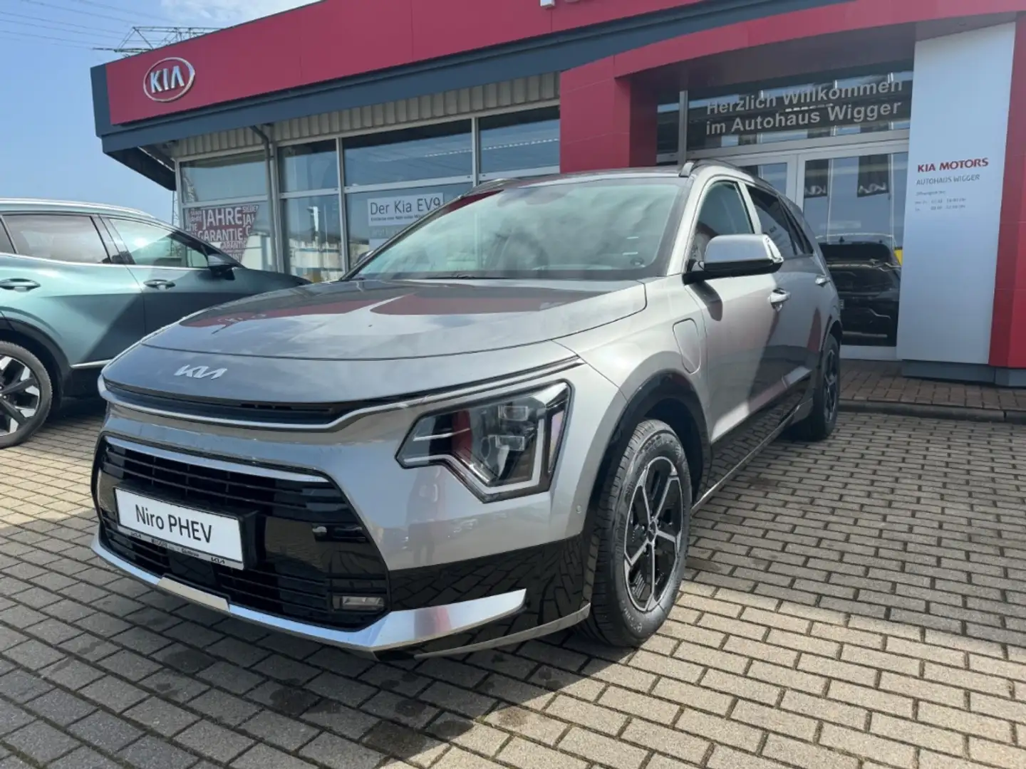 Kia Niro 1.6 Plug-in Hybrid Spirit Technologie Relax Gris - 1