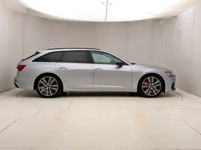 Audi A6 view 3