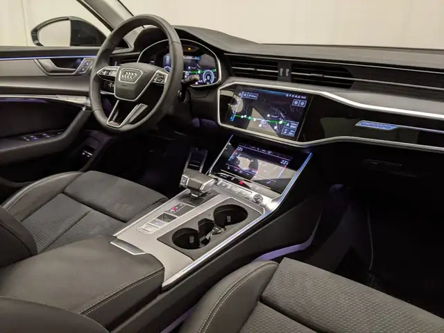 Audi A6 view 6