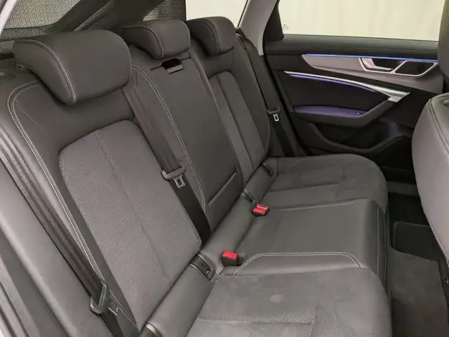 Audi A6 view 9