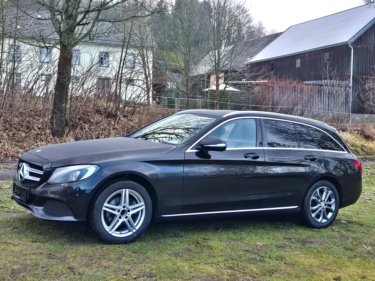 Mercedes-Benz C 180 C 180 T CGI AVANTGARDE*KAMERA*NAVI*LED*SHZG*2.HD* Noir - 2