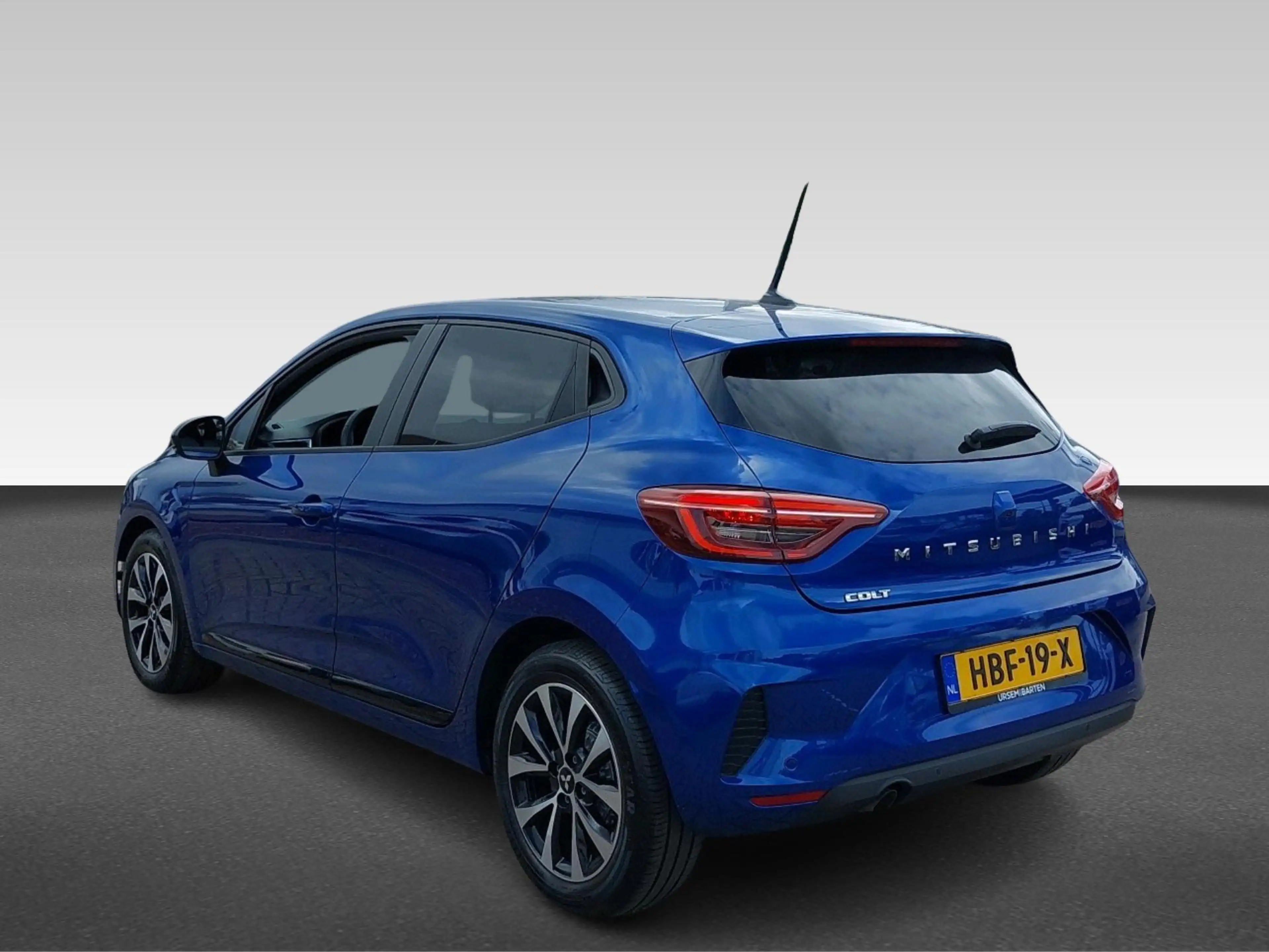 Mitsubishi Colt 1.0T MT Intense | Apple Carplay/Android Auto|telef — photo 3