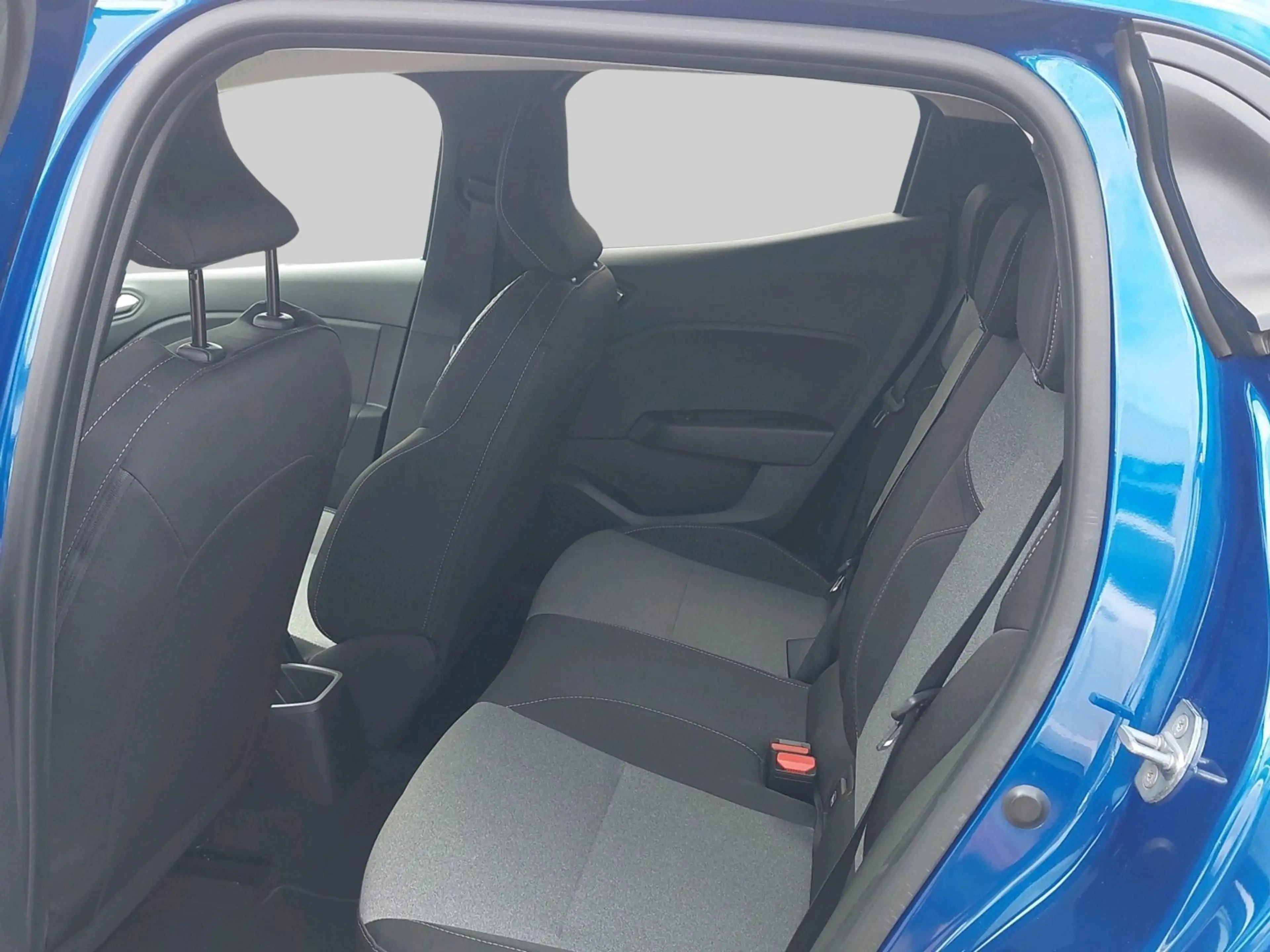 Mitsubishi Colt 1.0T MT Intense | Apple Carplay/Android Auto|telef — photo 6